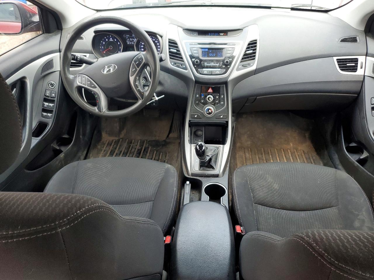 2015 Hyundai Elantra Se Red vin: 5NPDH4AE1FH591625