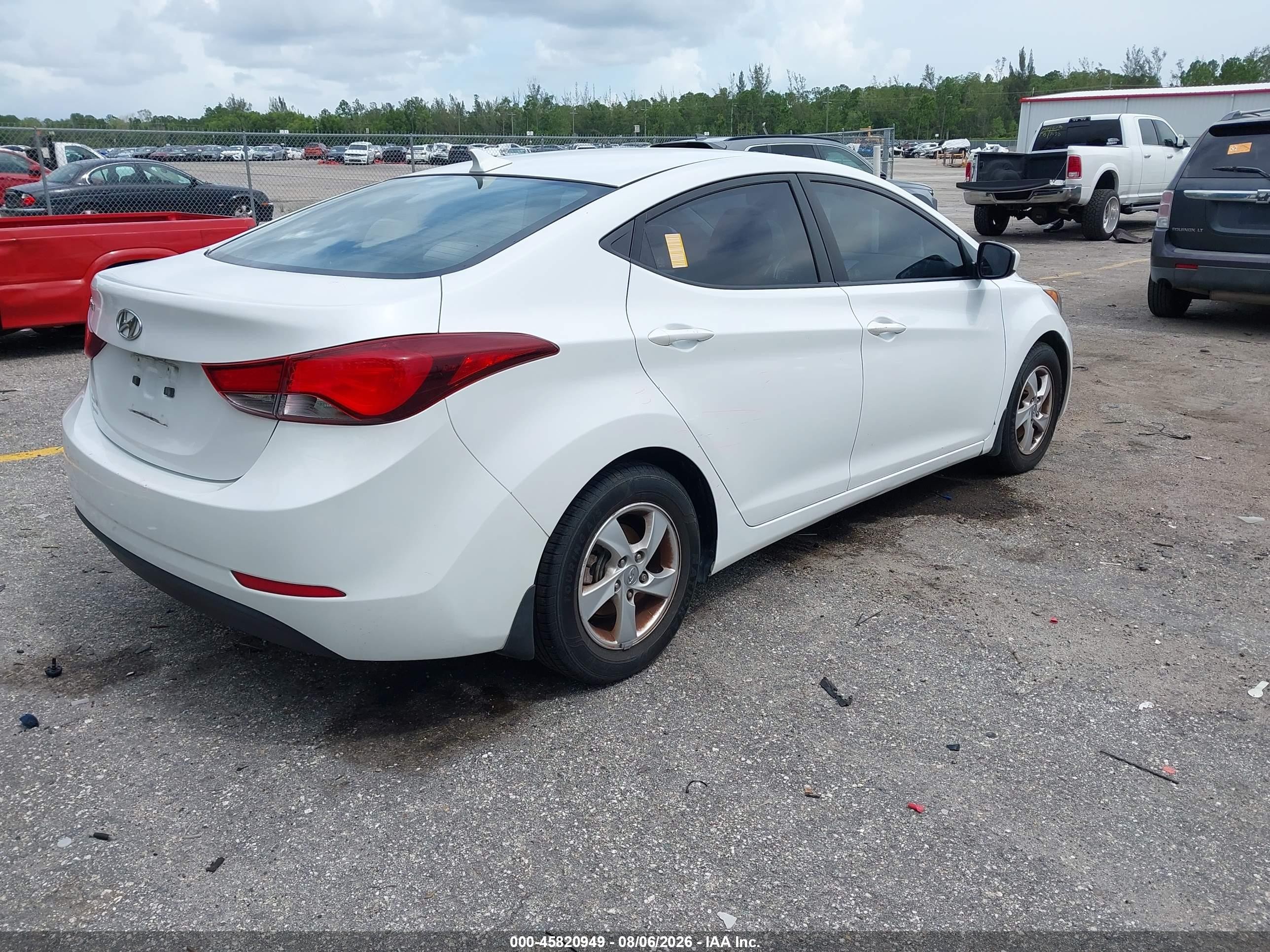 2015 Hyundai Elantra Se White vin: 5NPDH4AE1FH616720
