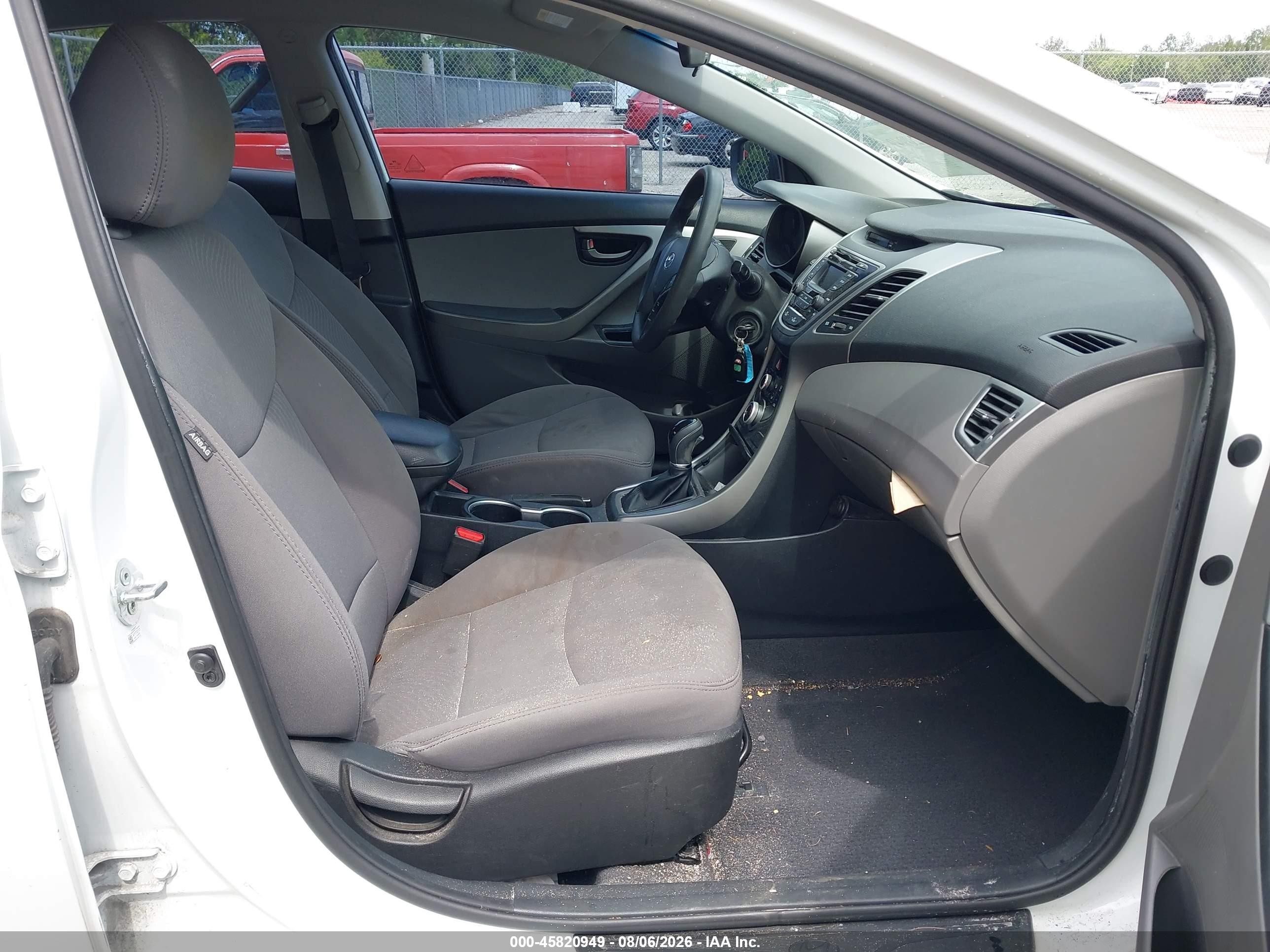 2015 Hyundai Elantra Se White vin: 5NPDH4AE1FH616720
