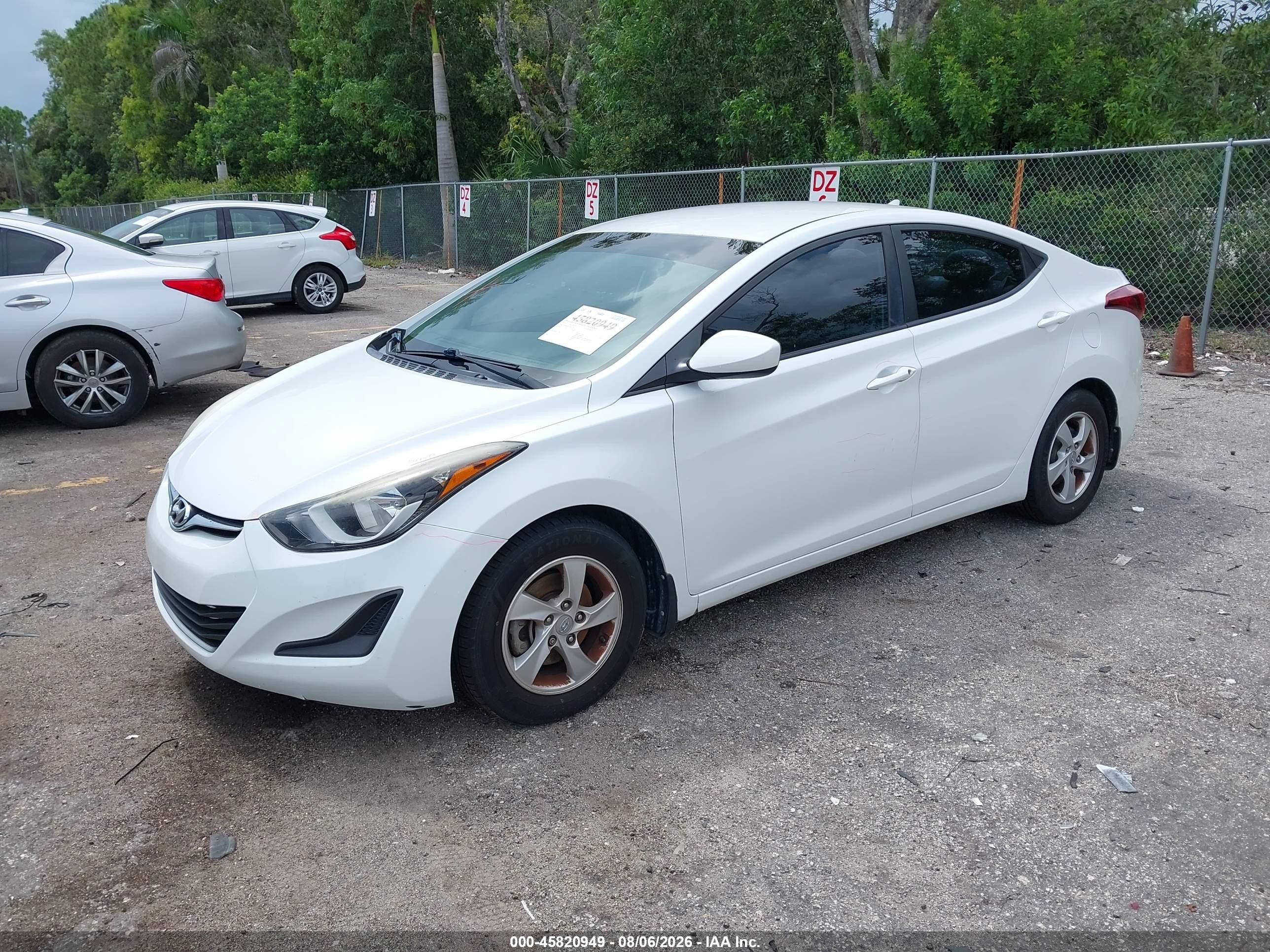 2015 Hyundai Elantra Se White vin: 5NPDH4AE1FH616720