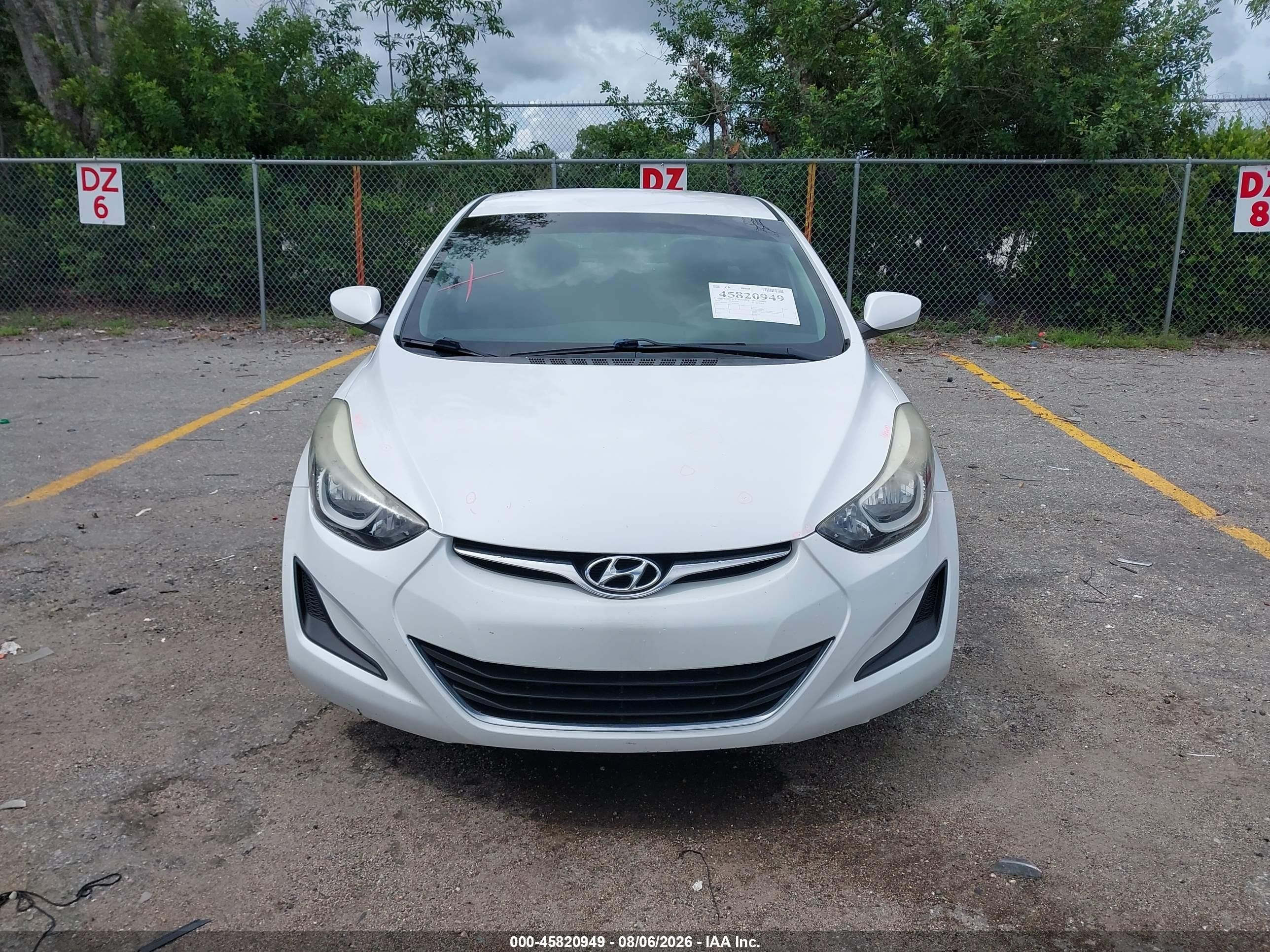 2015 Hyundai Elantra Se White vin: 5NPDH4AE1FH616720