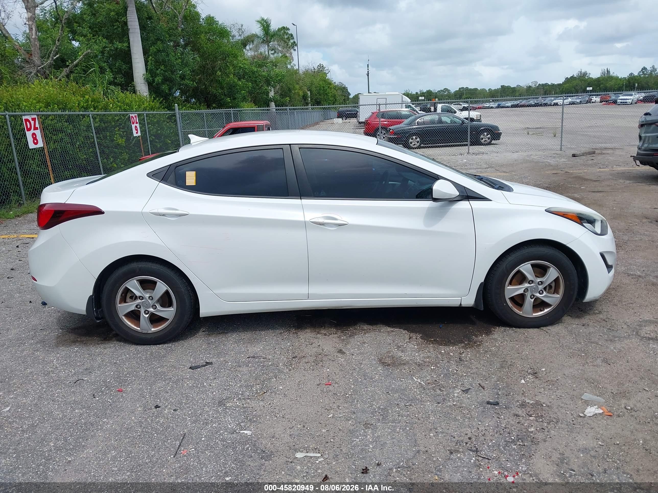 2015 Hyundai Elantra Se White vin: 5NPDH4AE1FH616720