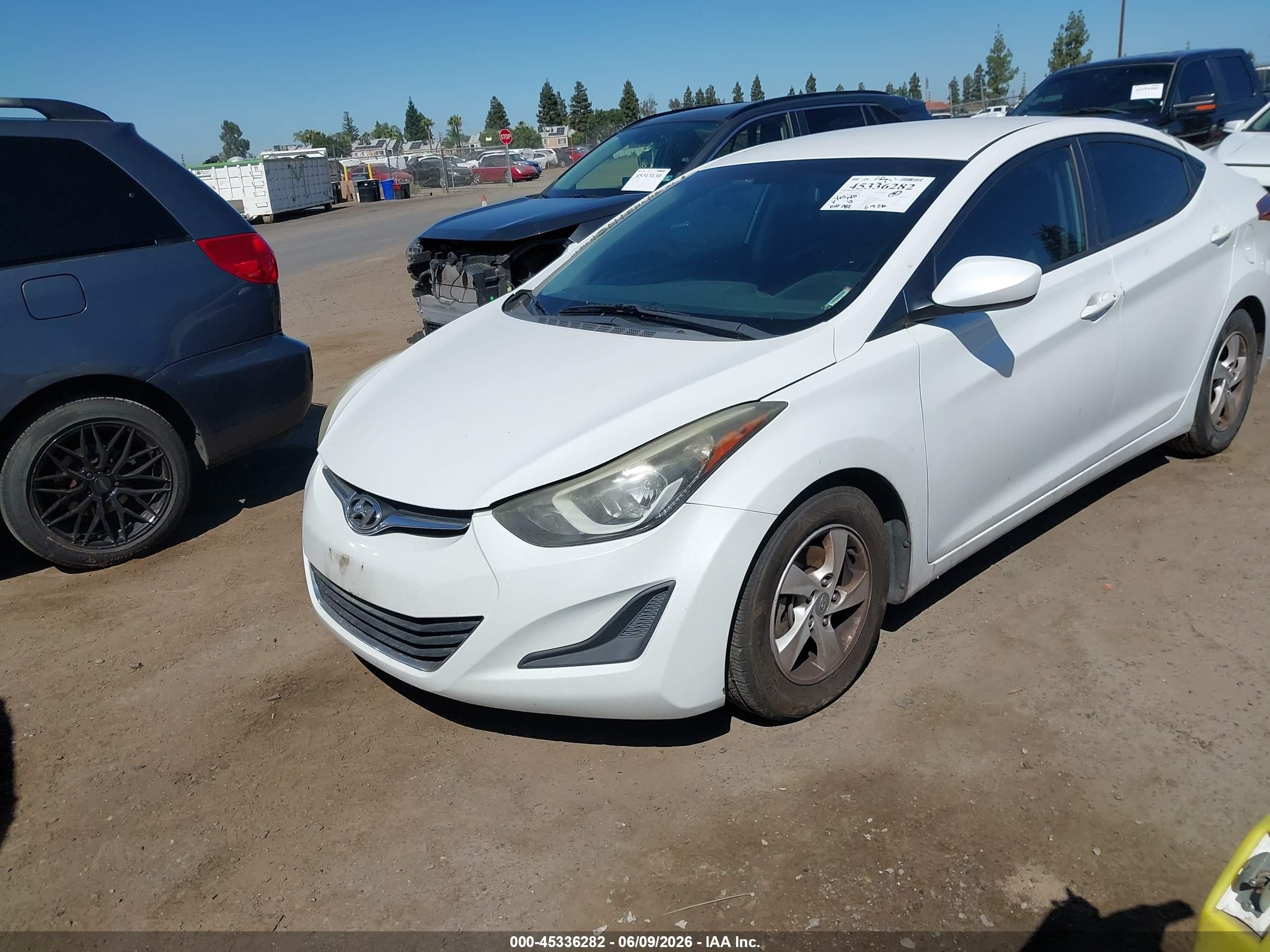 2015 Hyundai Elantra Se White vin: 5NPDH4AE1FH622890