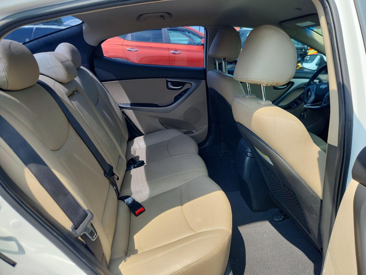 2015 Hyundai Elantra Limited Белый vin: 5NPDH4AE1FH627913