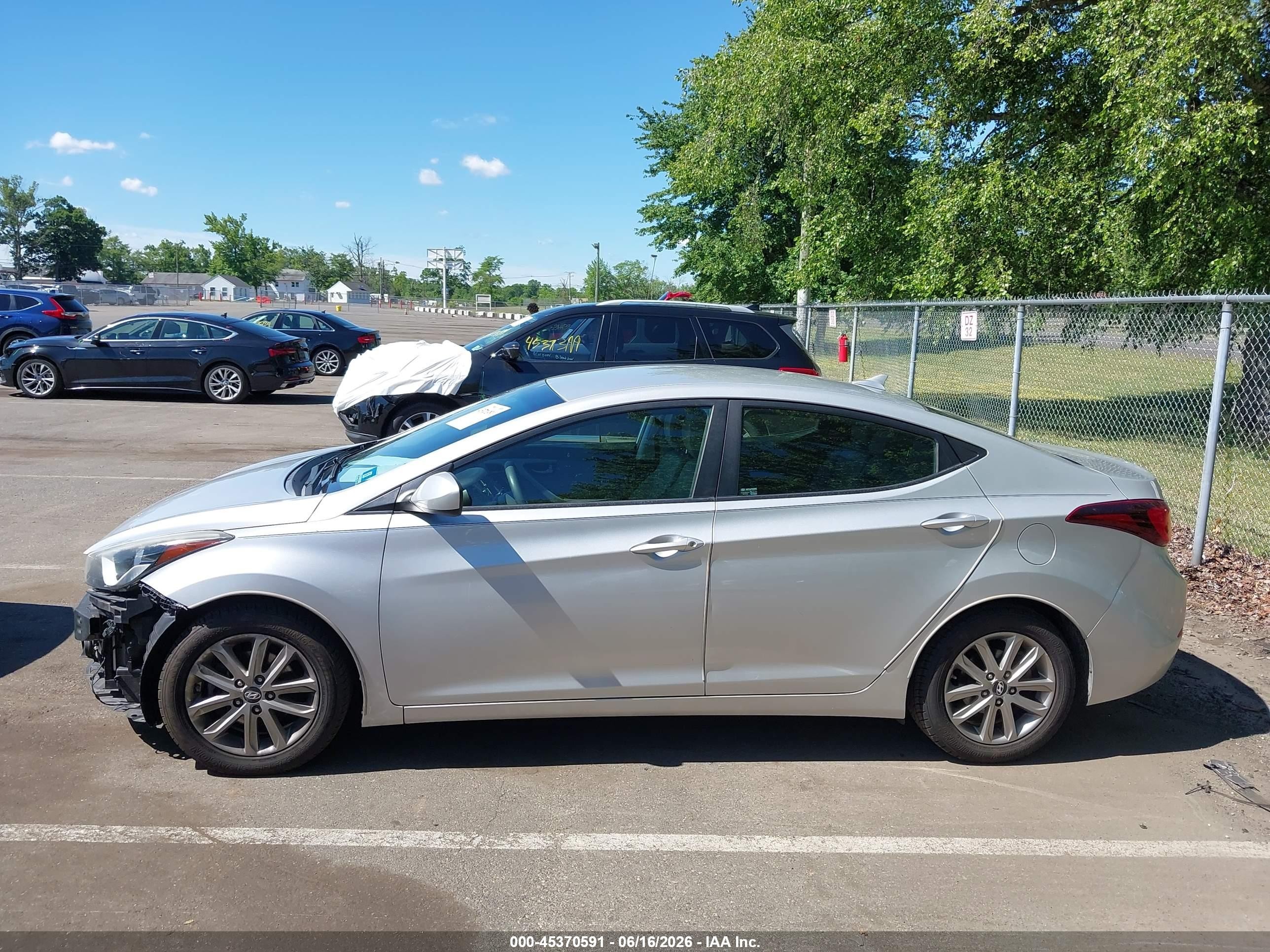 2015 Hyundai Elantra Se Gray vin: 5NPDH4AE1FH638295