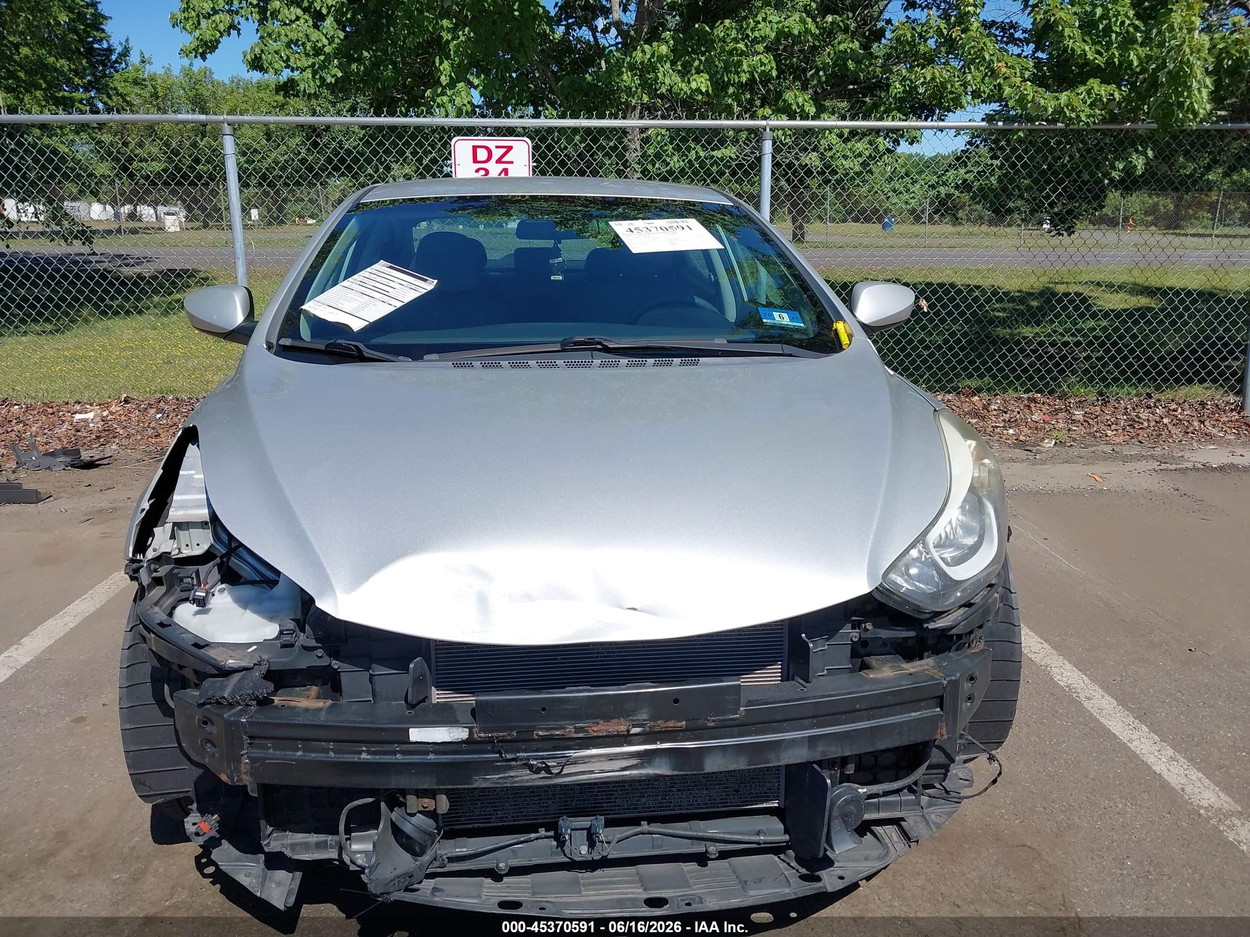 2015 Hyundai Elantra Se Gray vin: 5NPDH4AE1FH638295