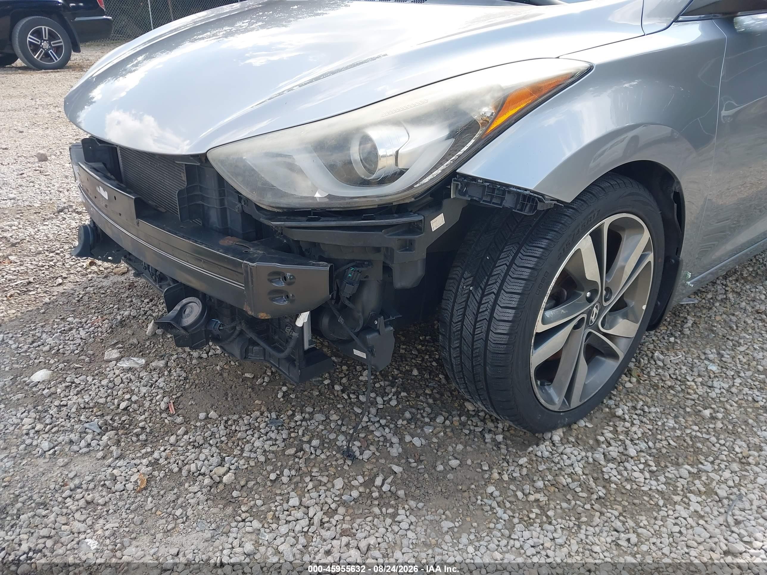 2015 Hyundai Elantra Limited Silver vin: 5NPDH4AE1FH638586