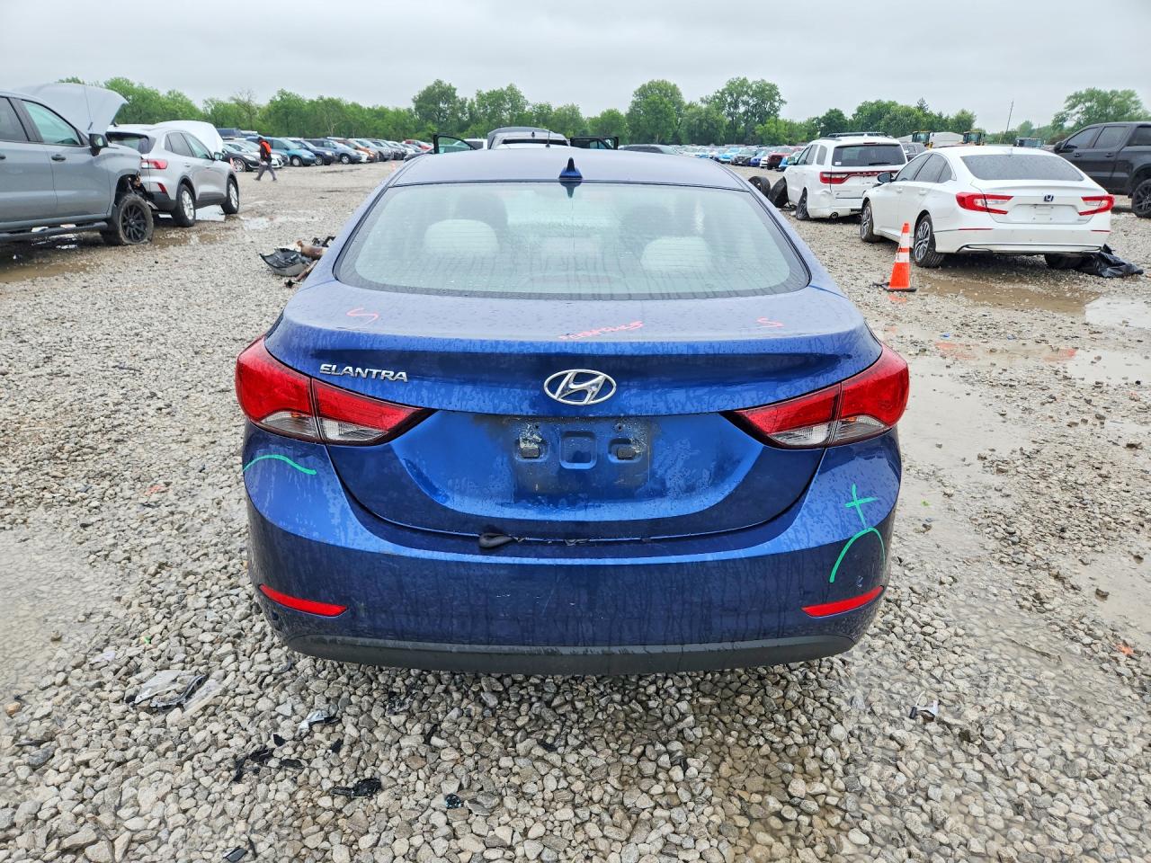 2016 Hyundai Elantra Se Blue vin: 5NPDH4AE1GH687403