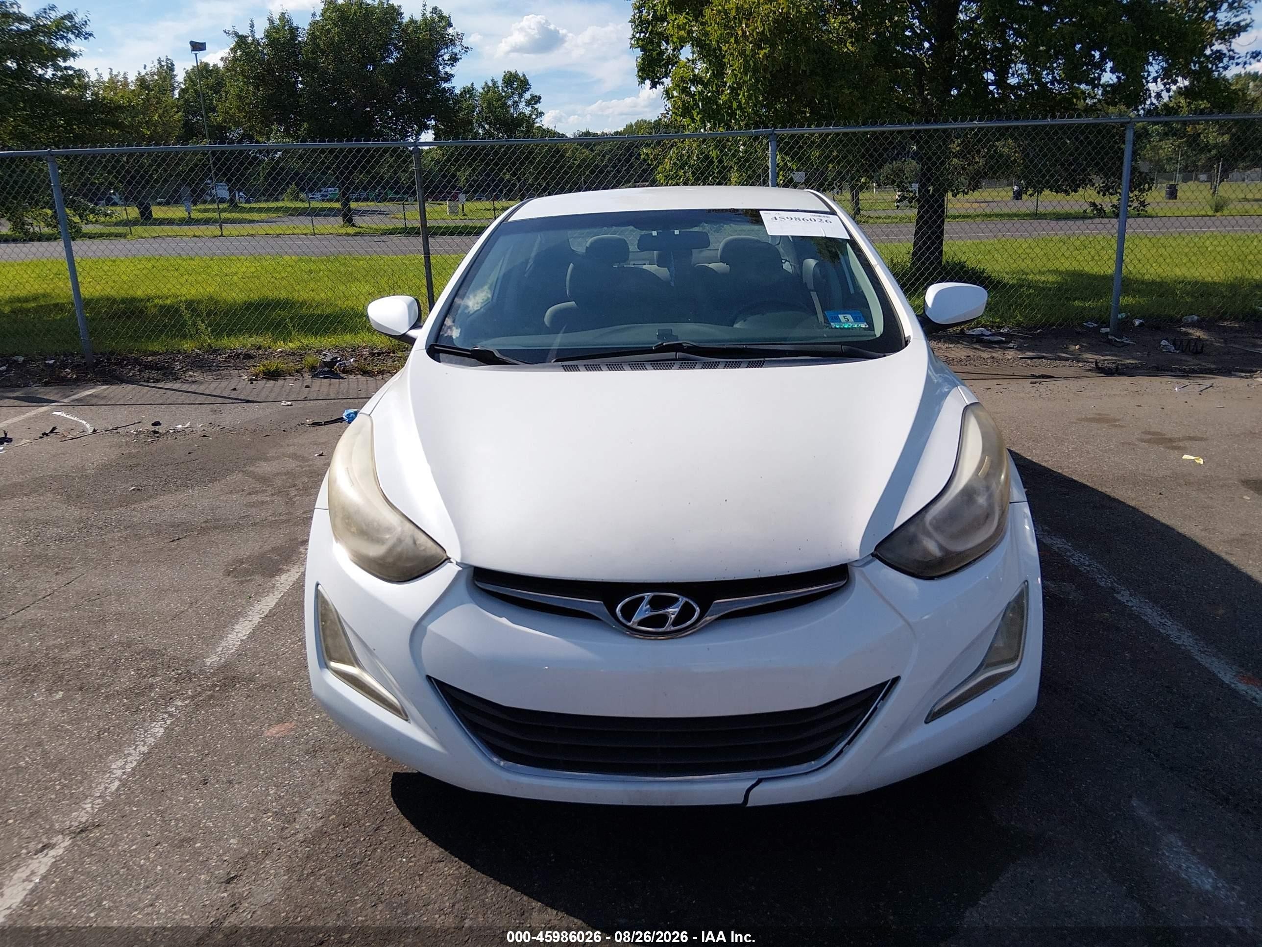 2016 Hyundai Elantra Se White vin: 5NPDH4AE1GH752475