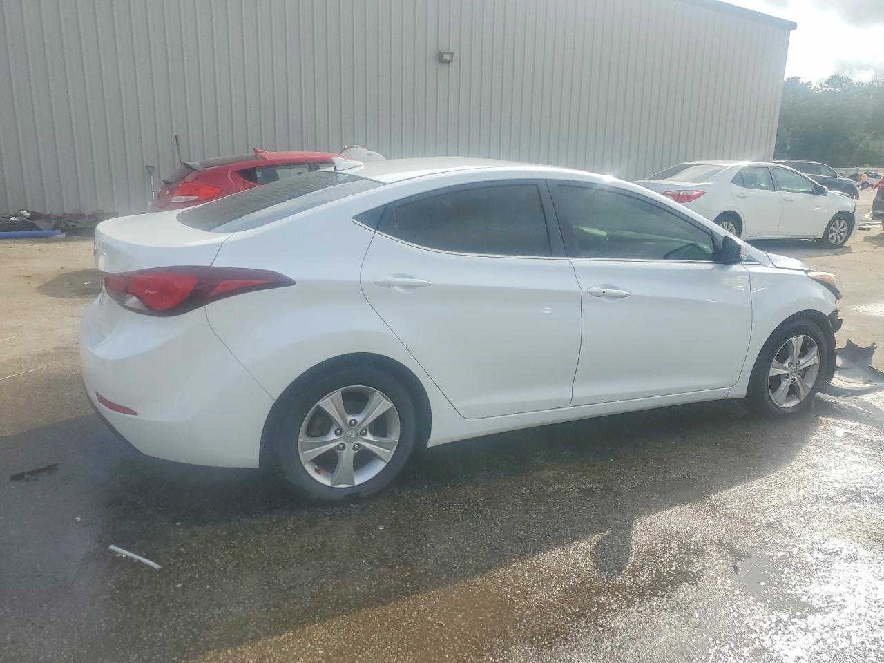 2016 Hyundai Elantra Value Edition White vin: 5NPDH4AE1GH769342