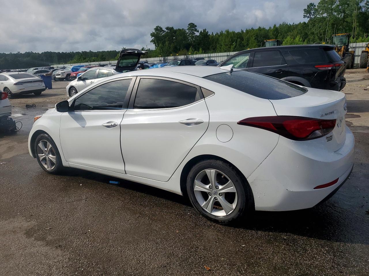 2016 Hyundai Elantra Value Edition White vin: 5NPDH4AE1GH769342