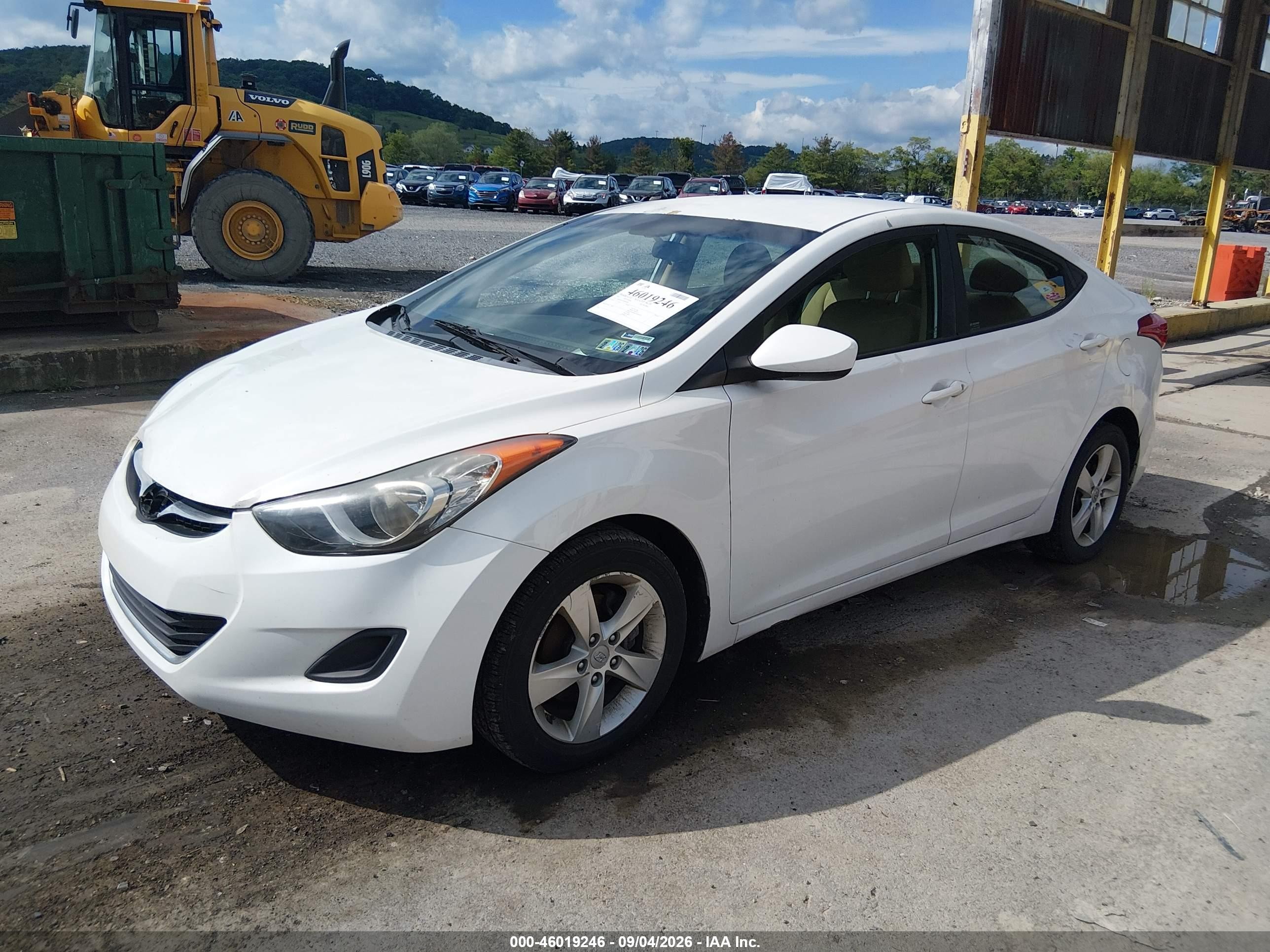 2011 Hyundai Elantra Gls Белый vin: 5NPDH4AE2BH004844