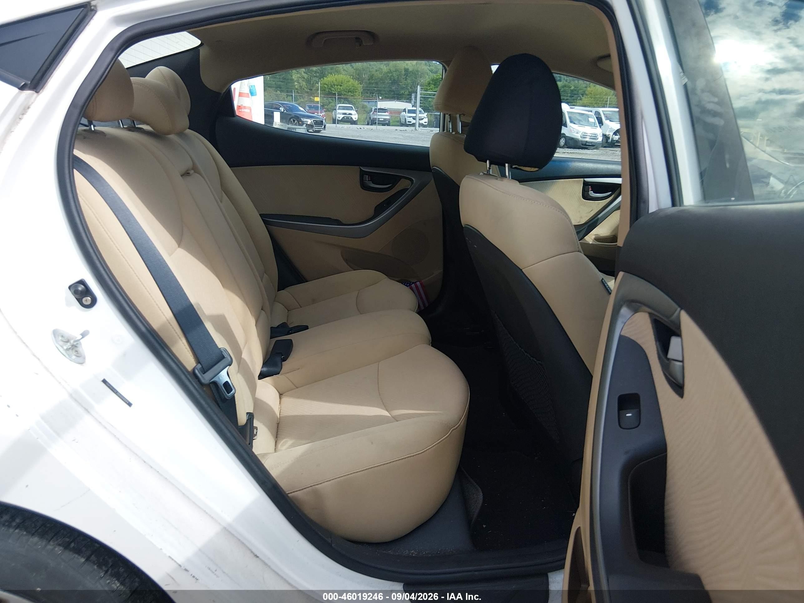 2011 Hyundai Elantra Gls Белый vin: 5NPDH4AE2BH004844