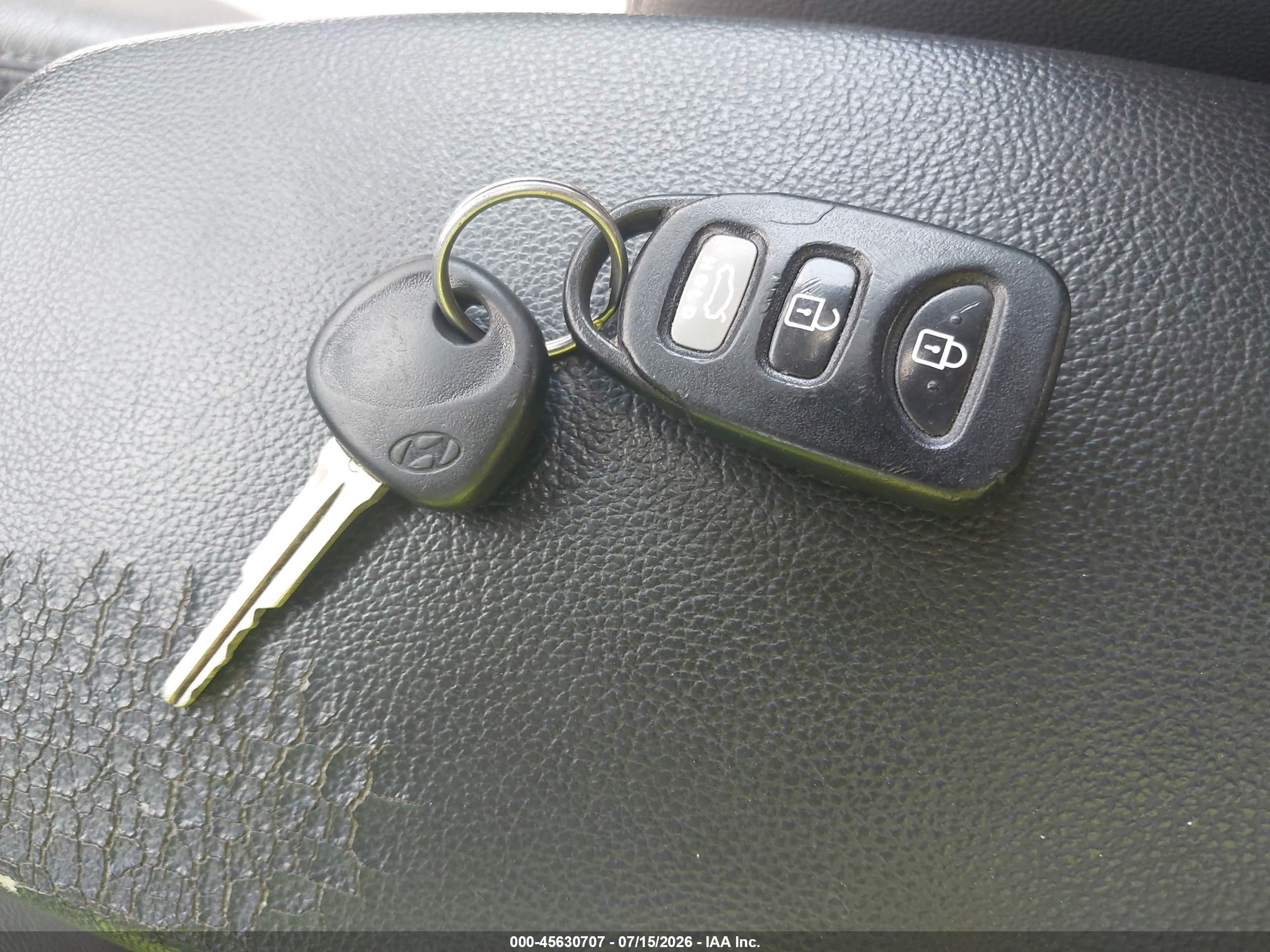 2011 Hyundai Elantra Limited Серебряный vin: 5NPDH4AE2BH005038