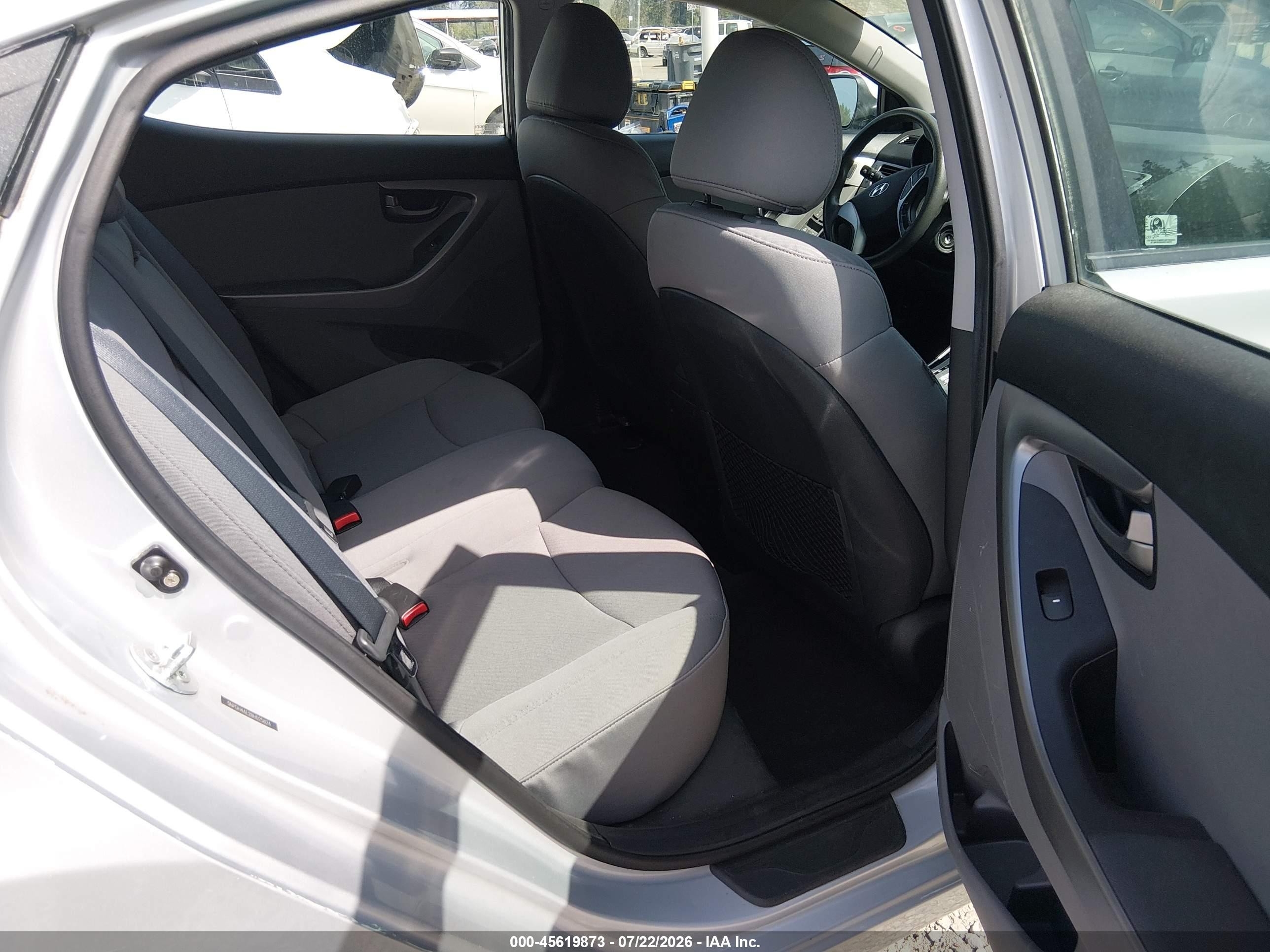 2011 Hyundai Elantra Gls Silver vin: 5NPDH4AE2BH025824