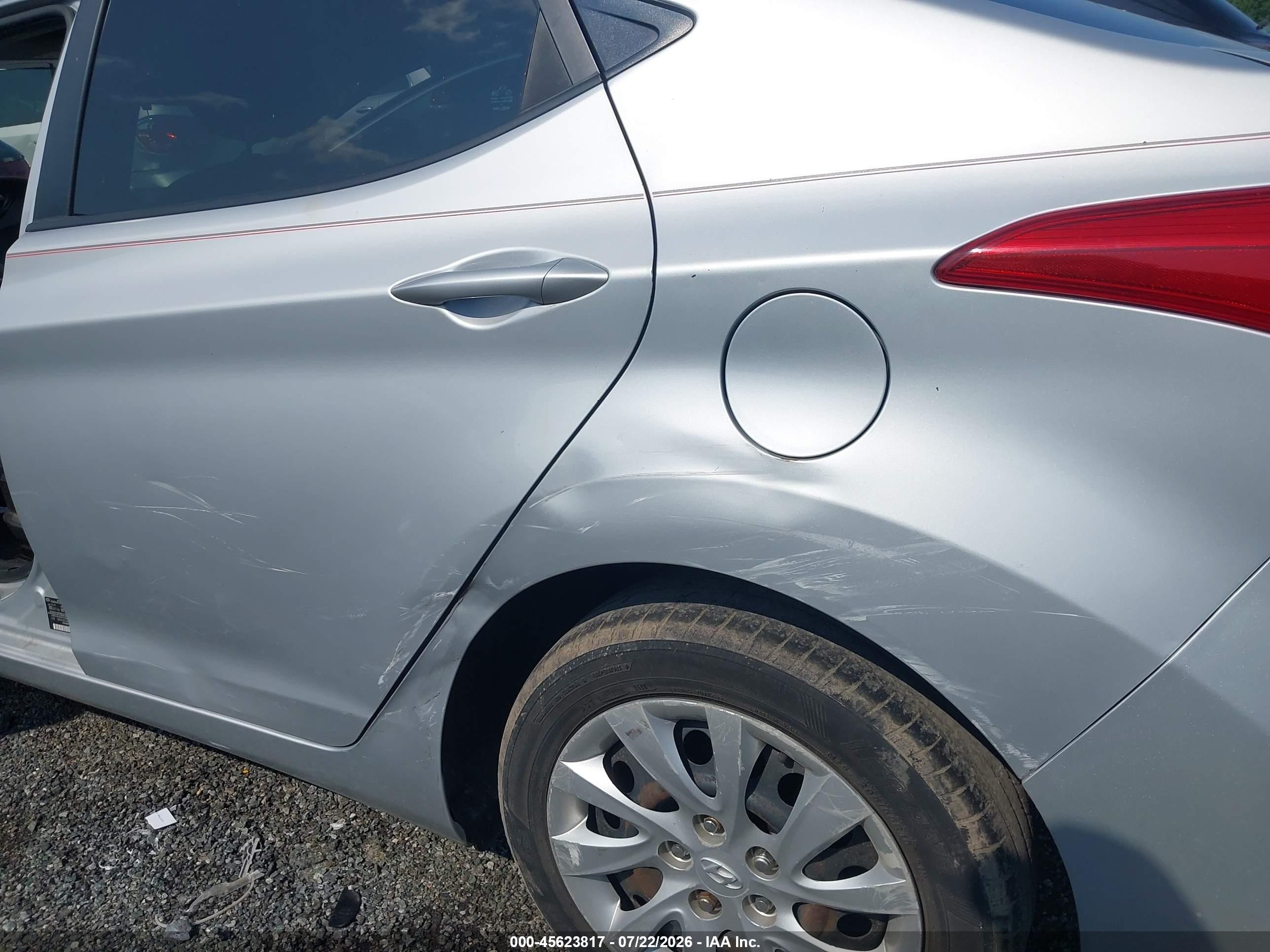 2011 Hyundai Elantra Gls Silver vin: 5NPDH4AE2BH025838