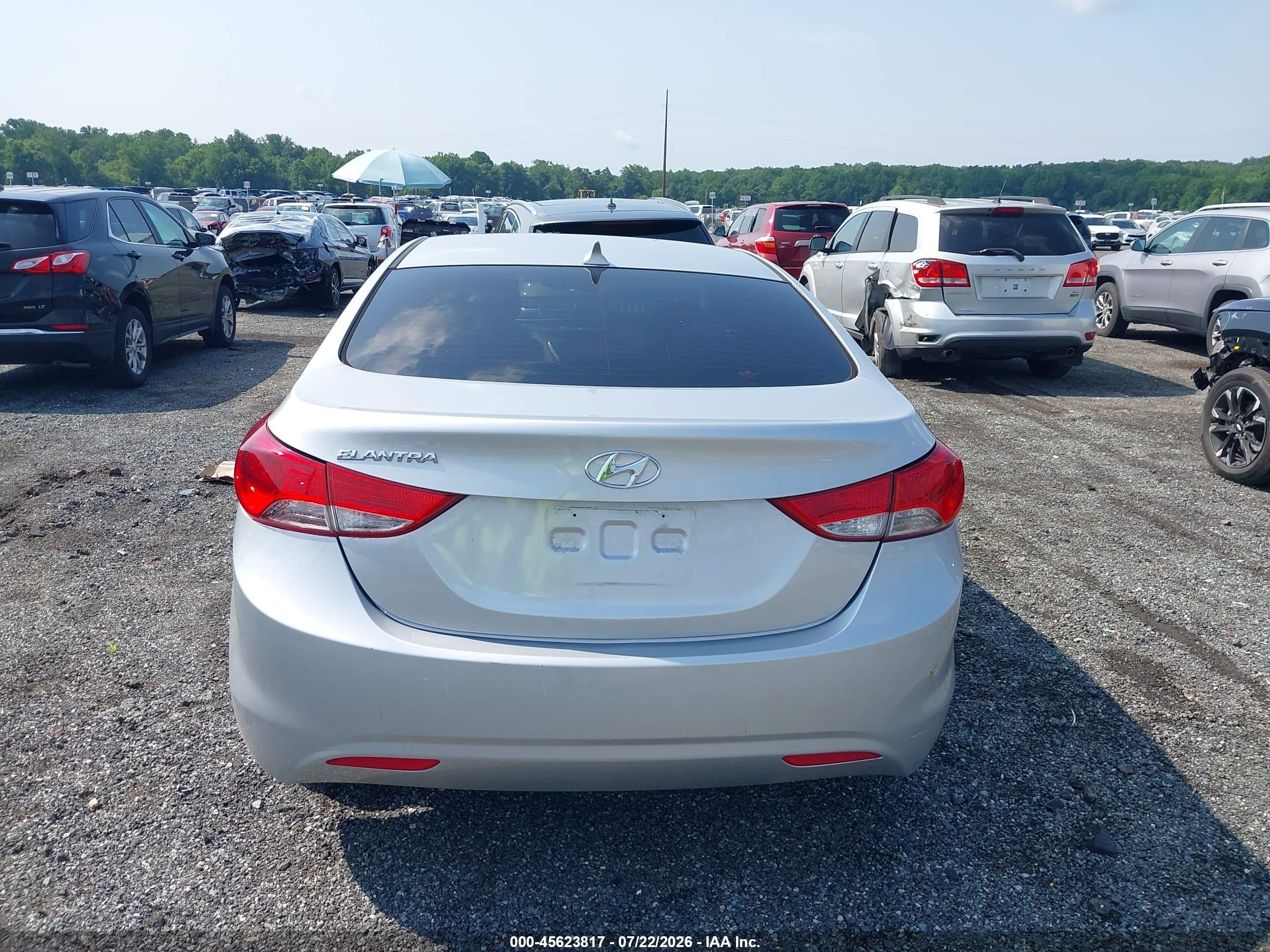 2011 Hyundai Elantra Gls Silver vin: 5NPDH4AE2BH025838