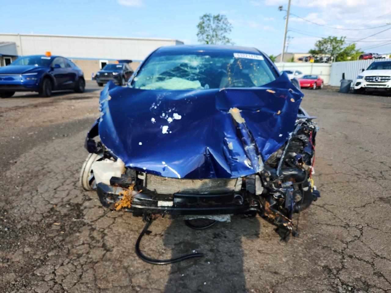2011 Hyundai Elantra Gls Blue vin: 5NPDH4AE2BH032272