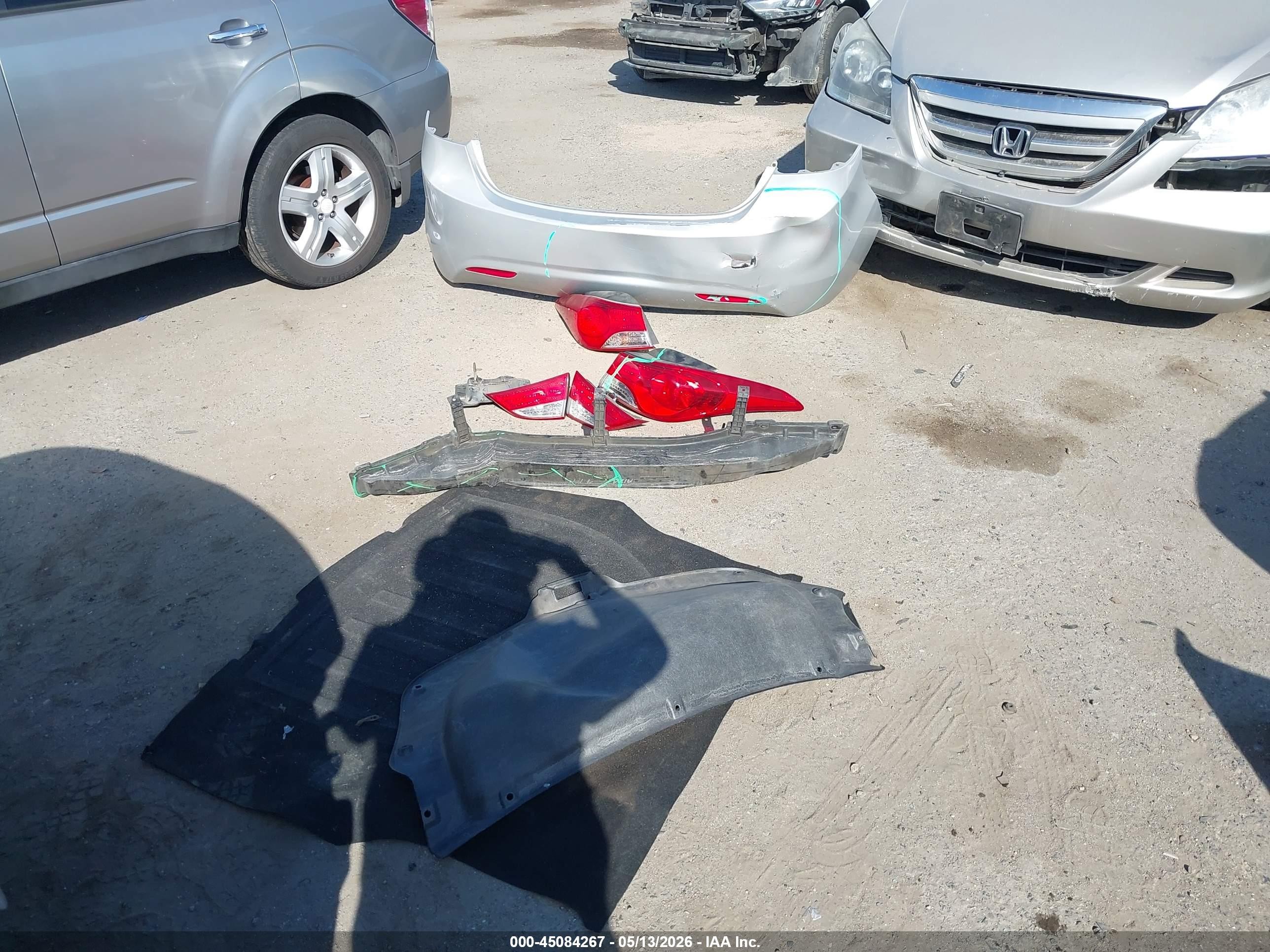 2011 Hyundai Elantra Gls Silver vin: 5NPDH4AE2BH053347