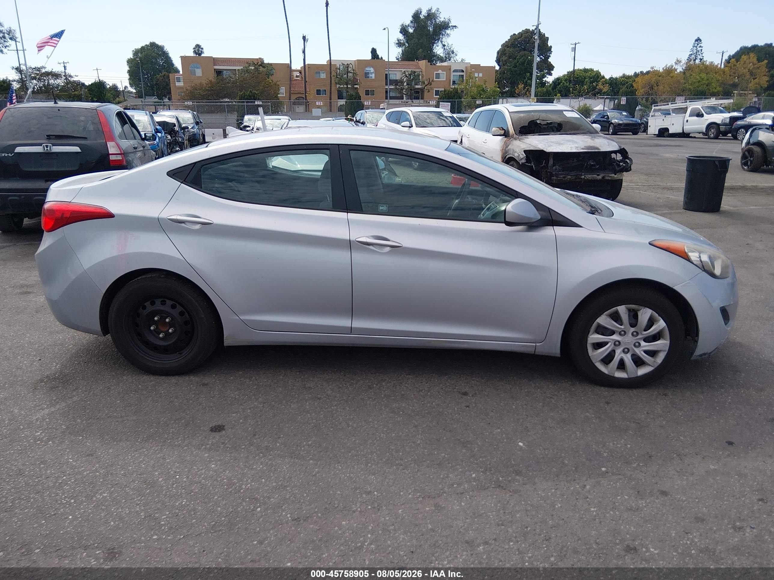 2011 Hyundai Elantra Gls Silver vin: 5NPDH4AE2BH053851