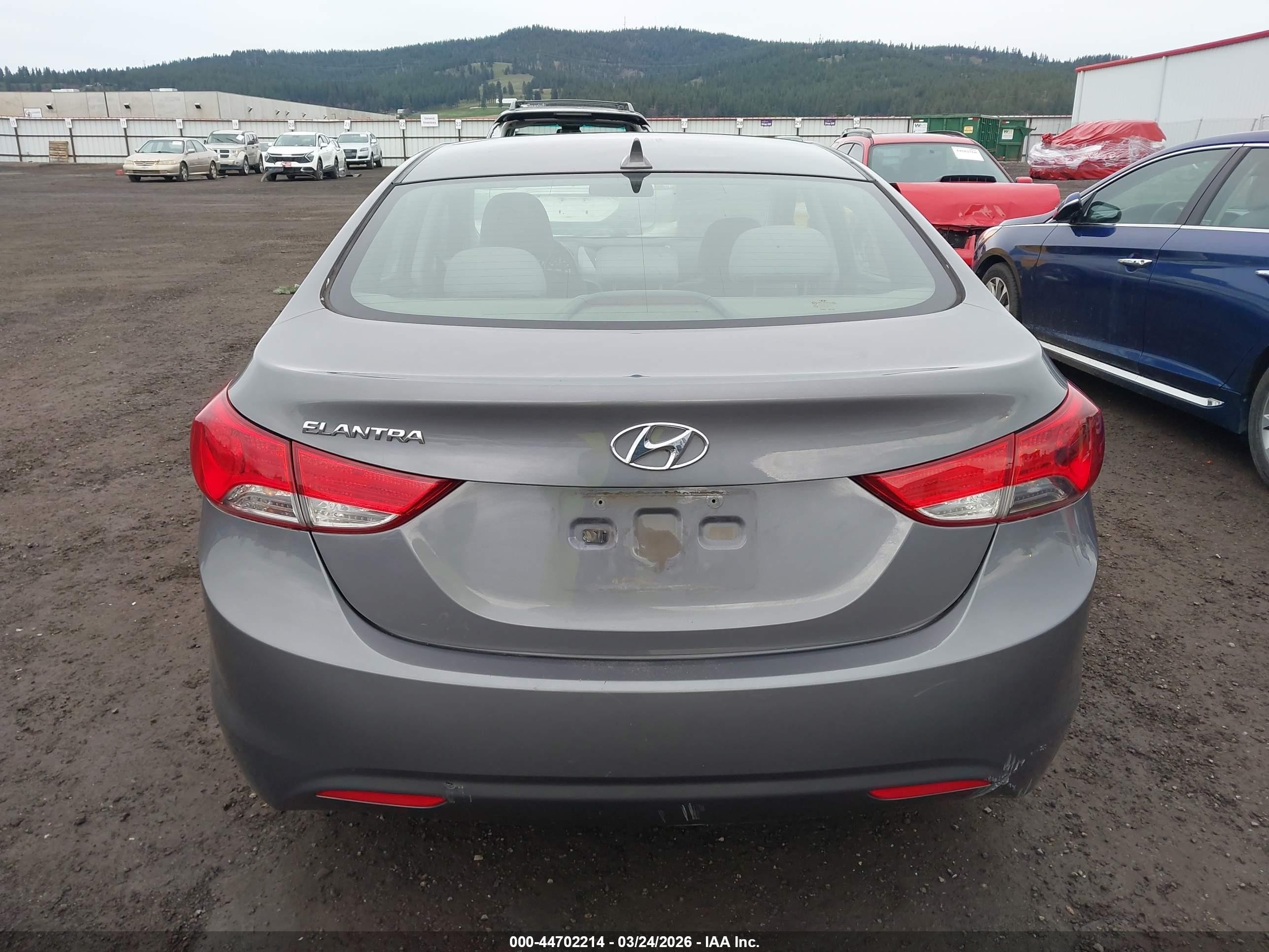 2011 Hyundai Elantra Gls Gray vin: 5NPDH4AE2BH061335