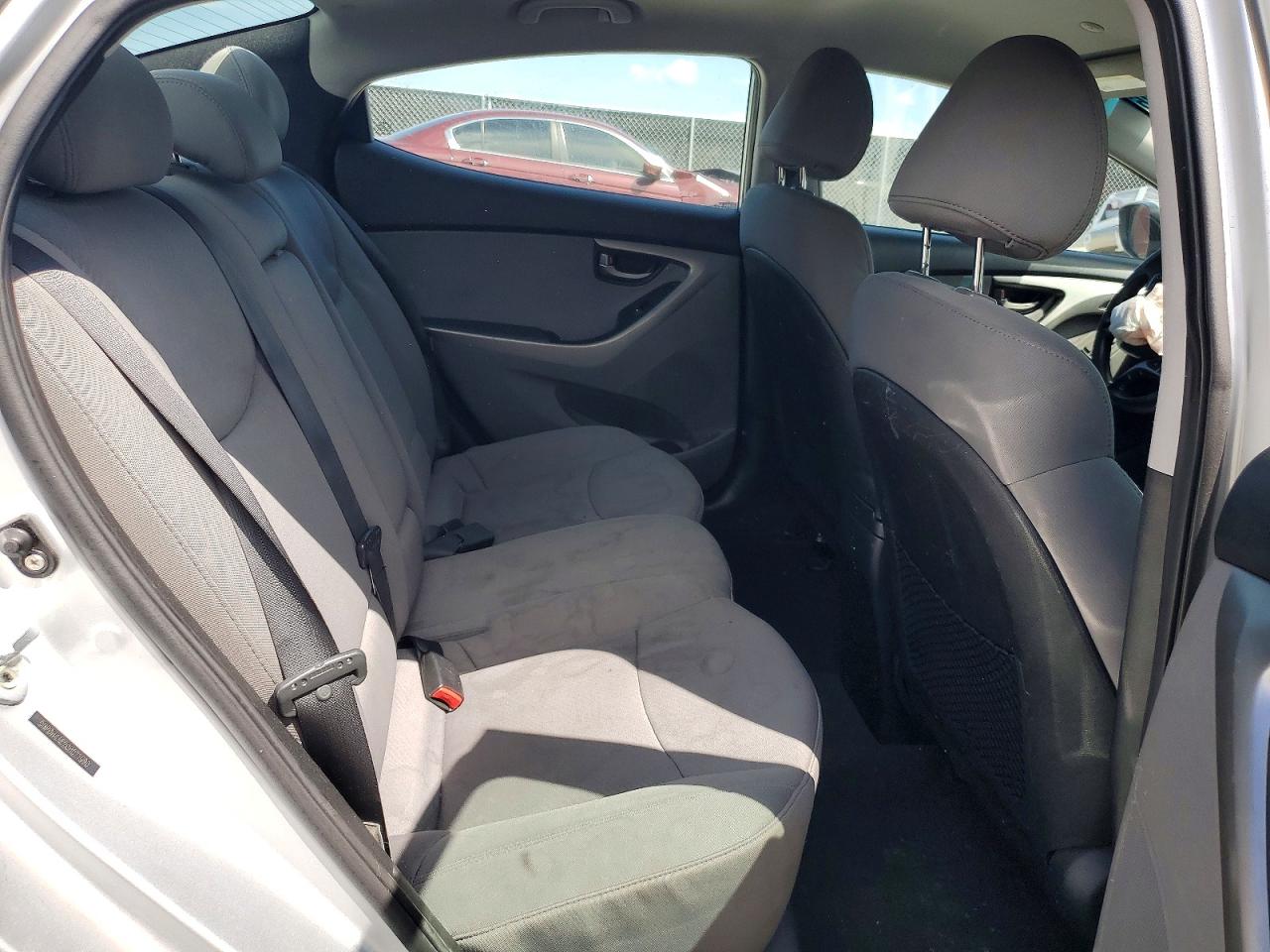 2012 Hyundai Elantra Gls Silver vin: 5NPDH4AE2CH077990
