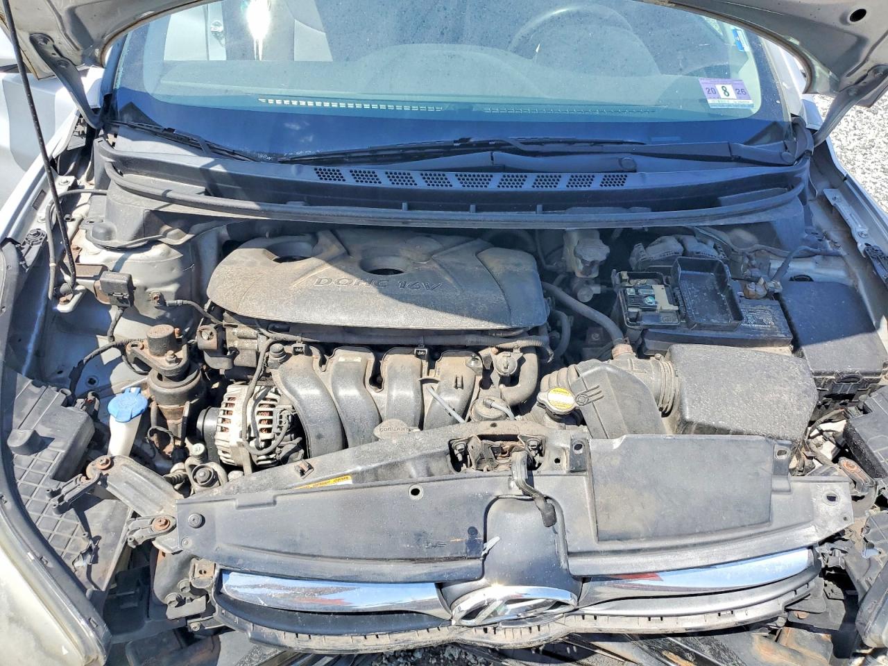 2012 Hyundai Elantra Gls Silver vin: 5NPDH4AE2CH077990