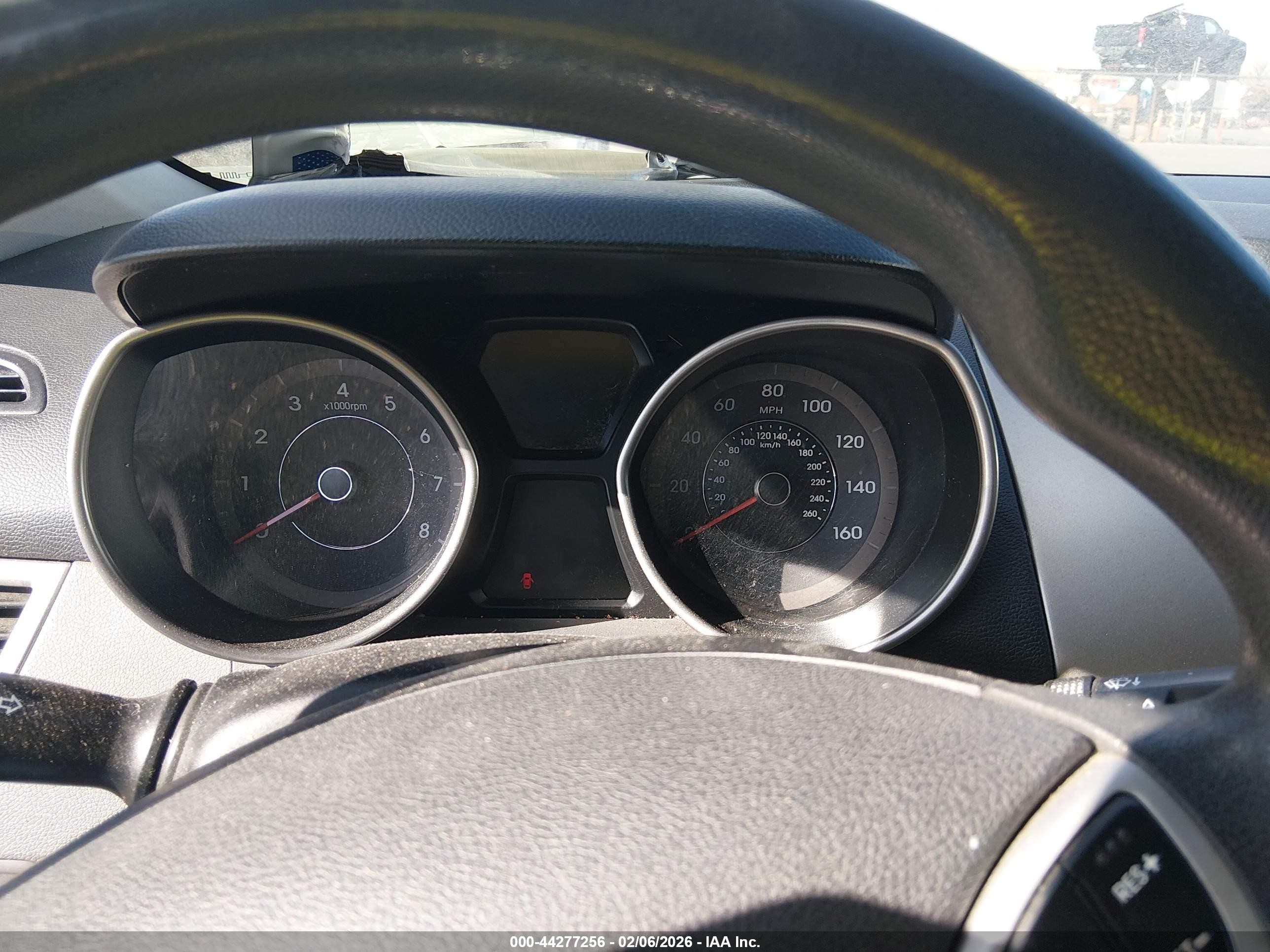 2012 Hyundai Elantra Gls Silver vin: 5NPDH4AE2CH080968