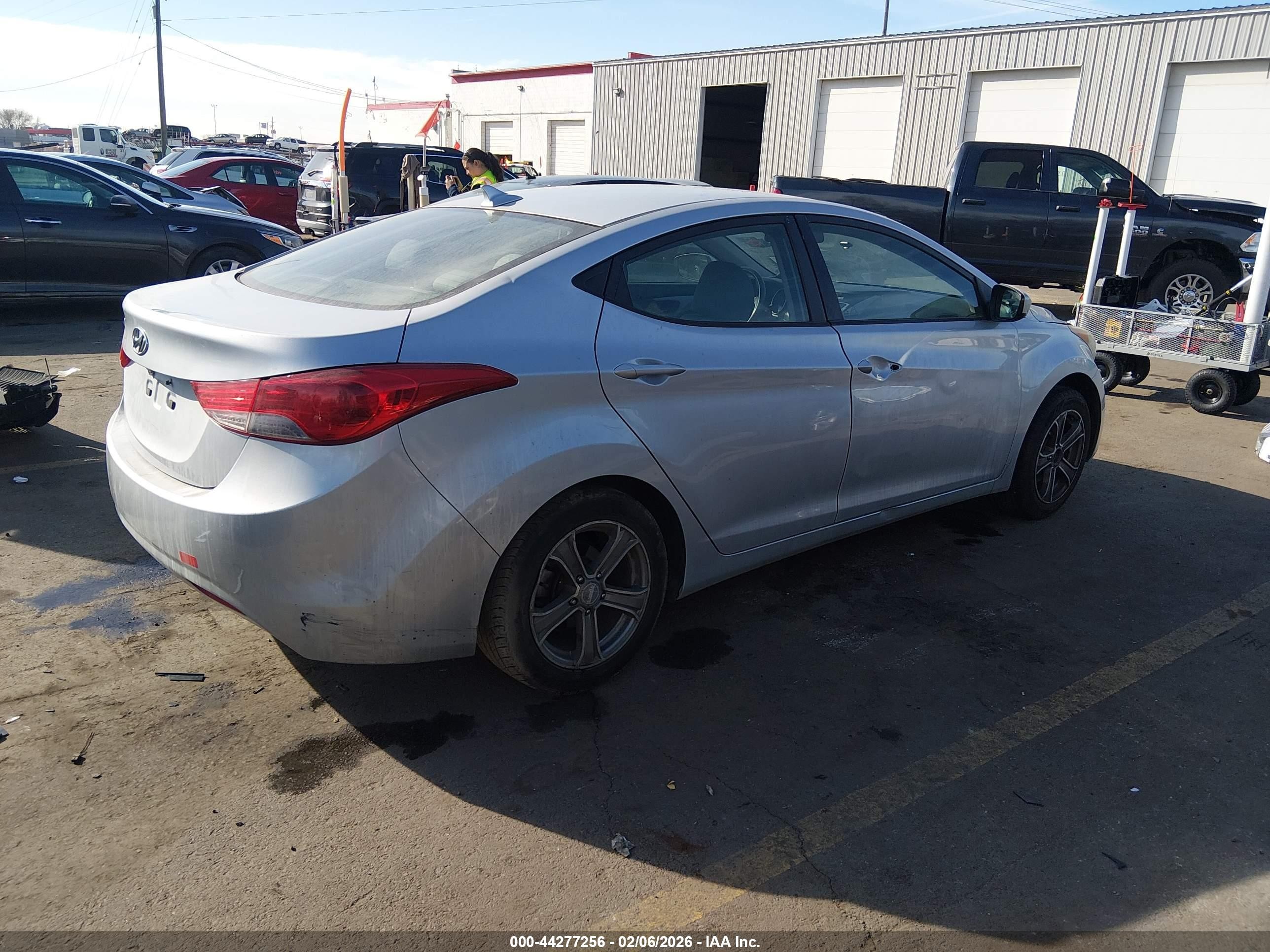 2012 Hyundai Elantra Gls Silver vin: 5NPDH4AE2CH080968
