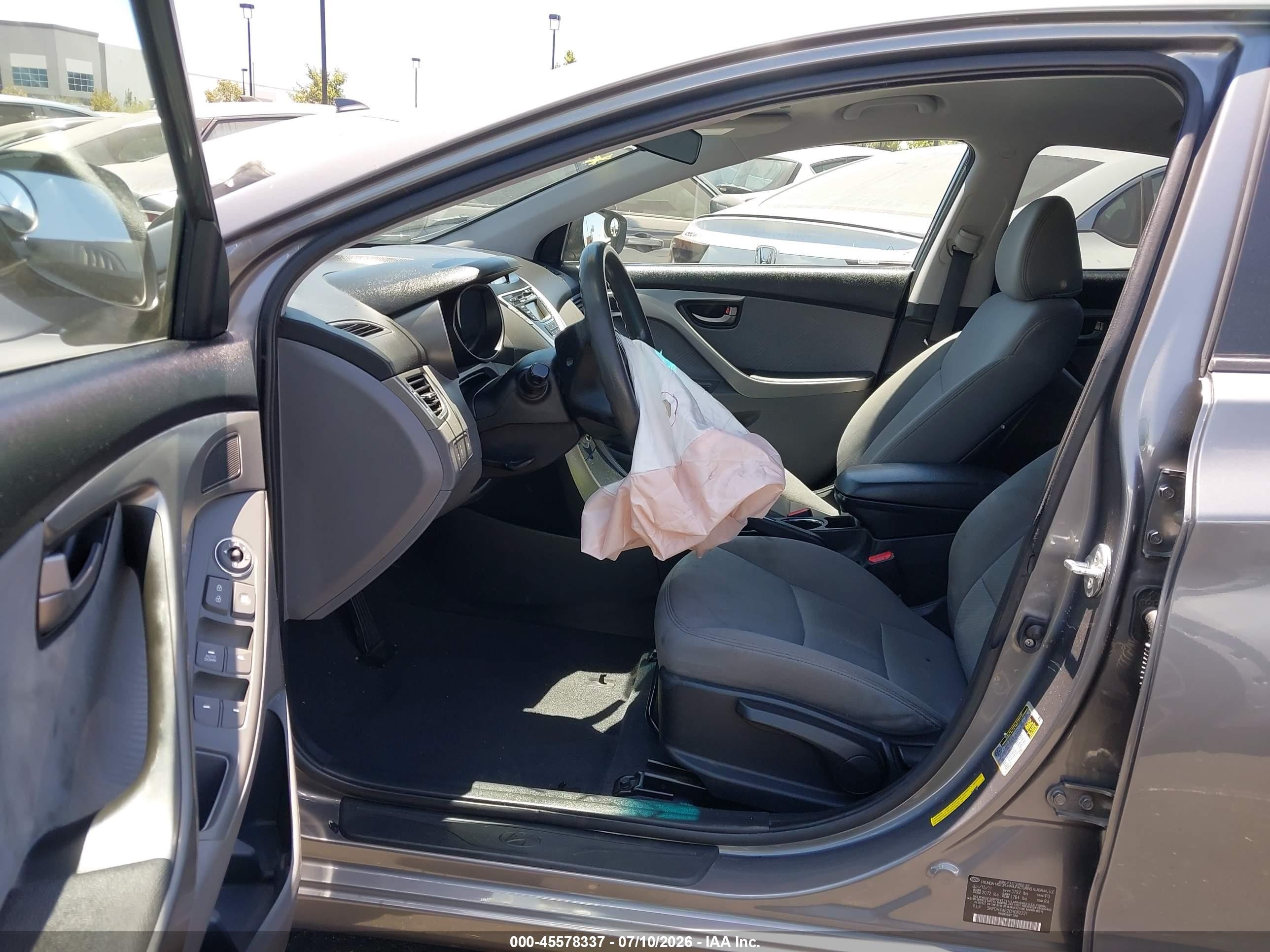 2012 Hyundai Elantra Gls Gray vin: 5NPDH4AE2CH082221