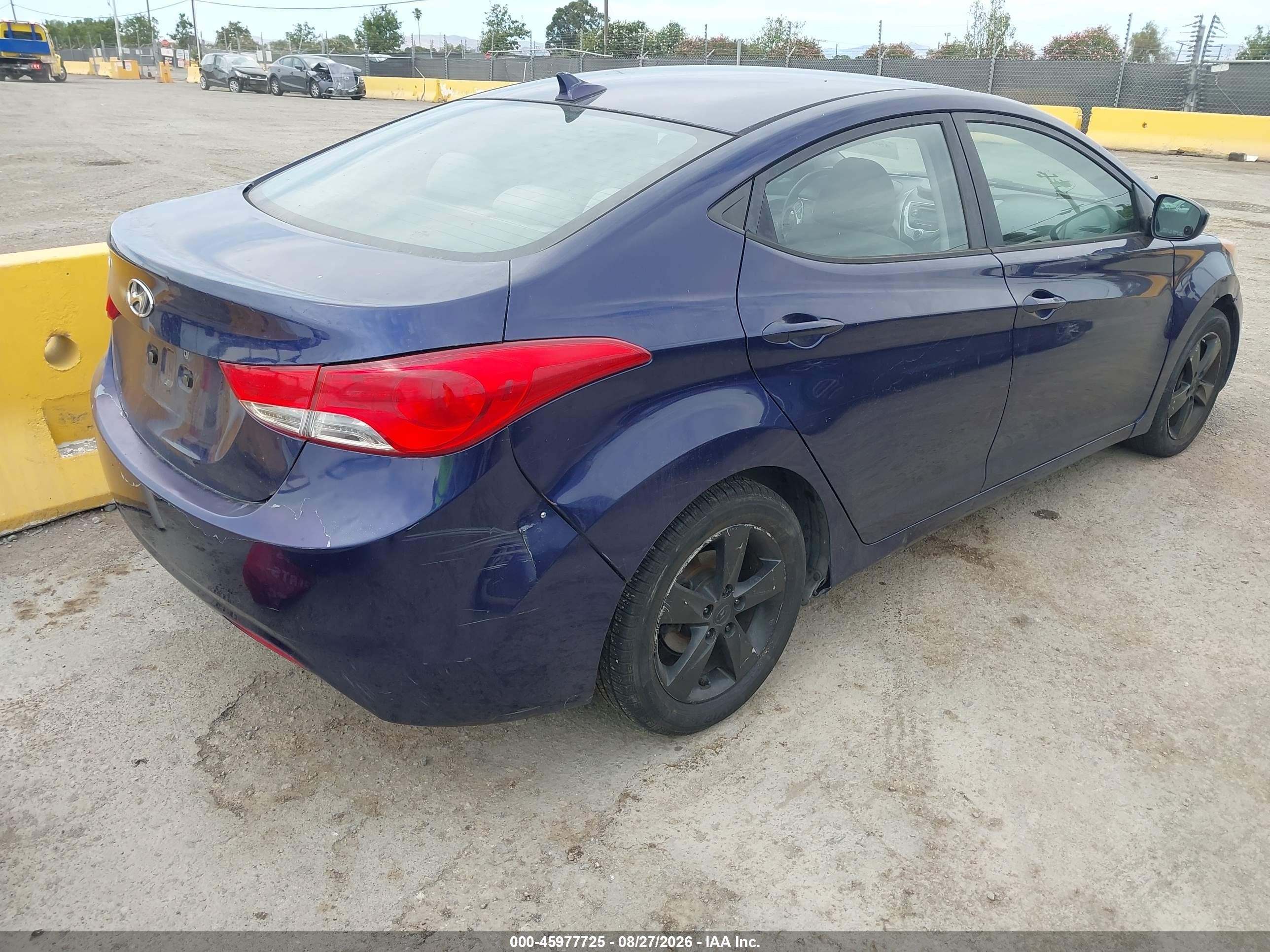 2012 Hyundai Elantra Gls Blue vin: 5NPDH4AE2CH095163