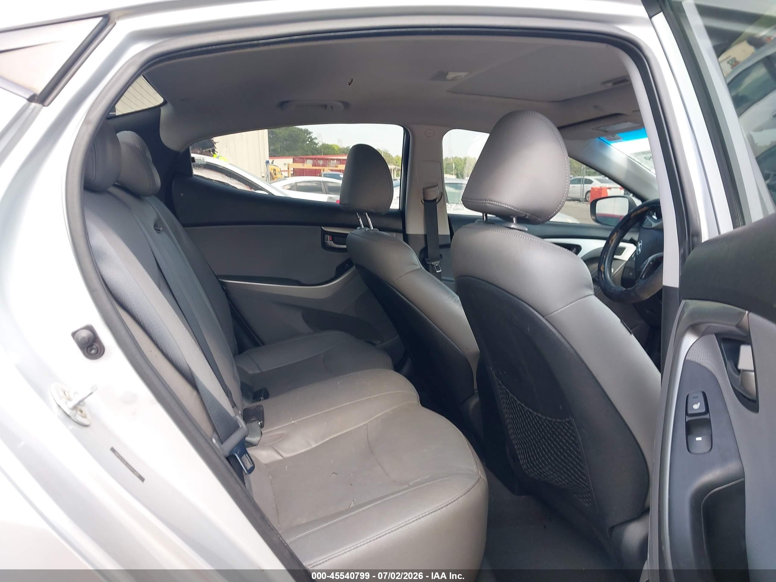 2012 Hyundai Elantra Limited Silver vin: 5NPDH4AE2CH111801