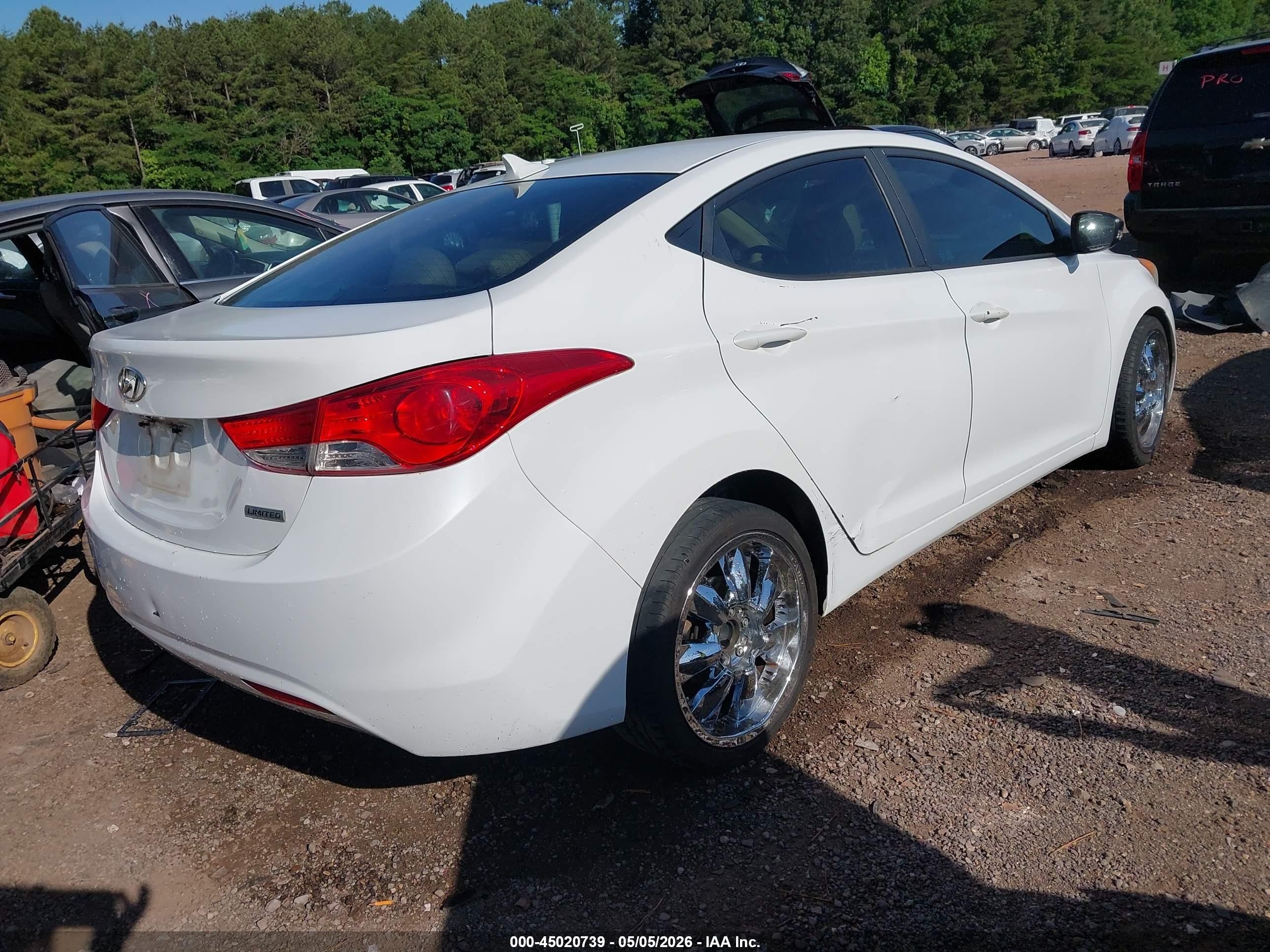 2012 Hyundai Elantra Limited White vin: 5NPDH4AE2CH118246