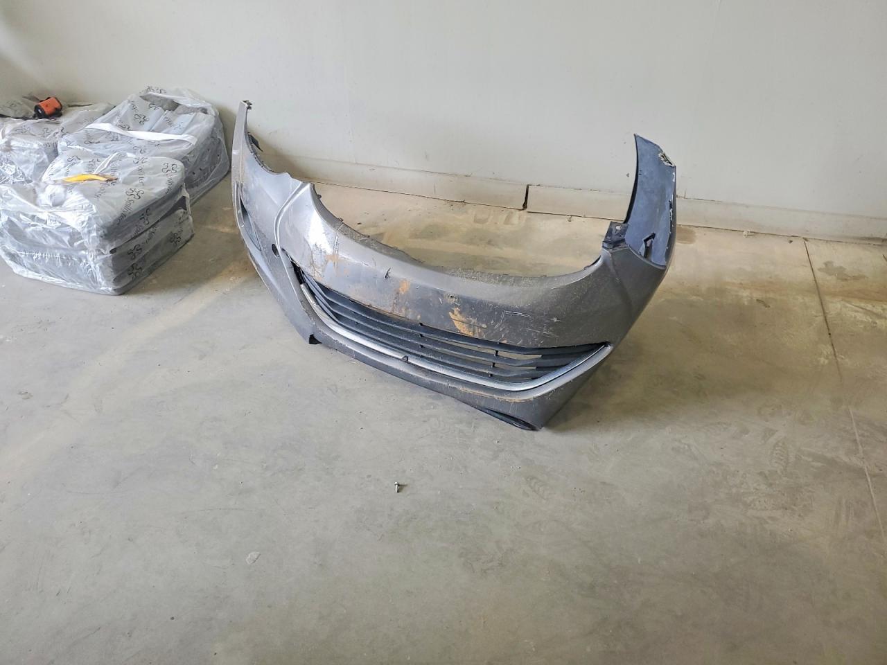 2012 Hyundai Elantra Gls Серый vin: 5NPDH4AE2CH118392