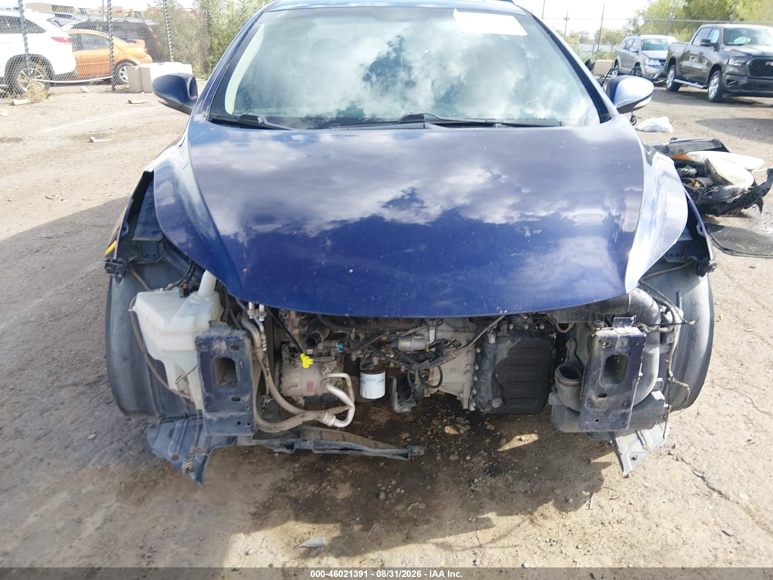 2012 Hyundai Elantra Limited Blue vin: 5NPDH4AE2CH134494
