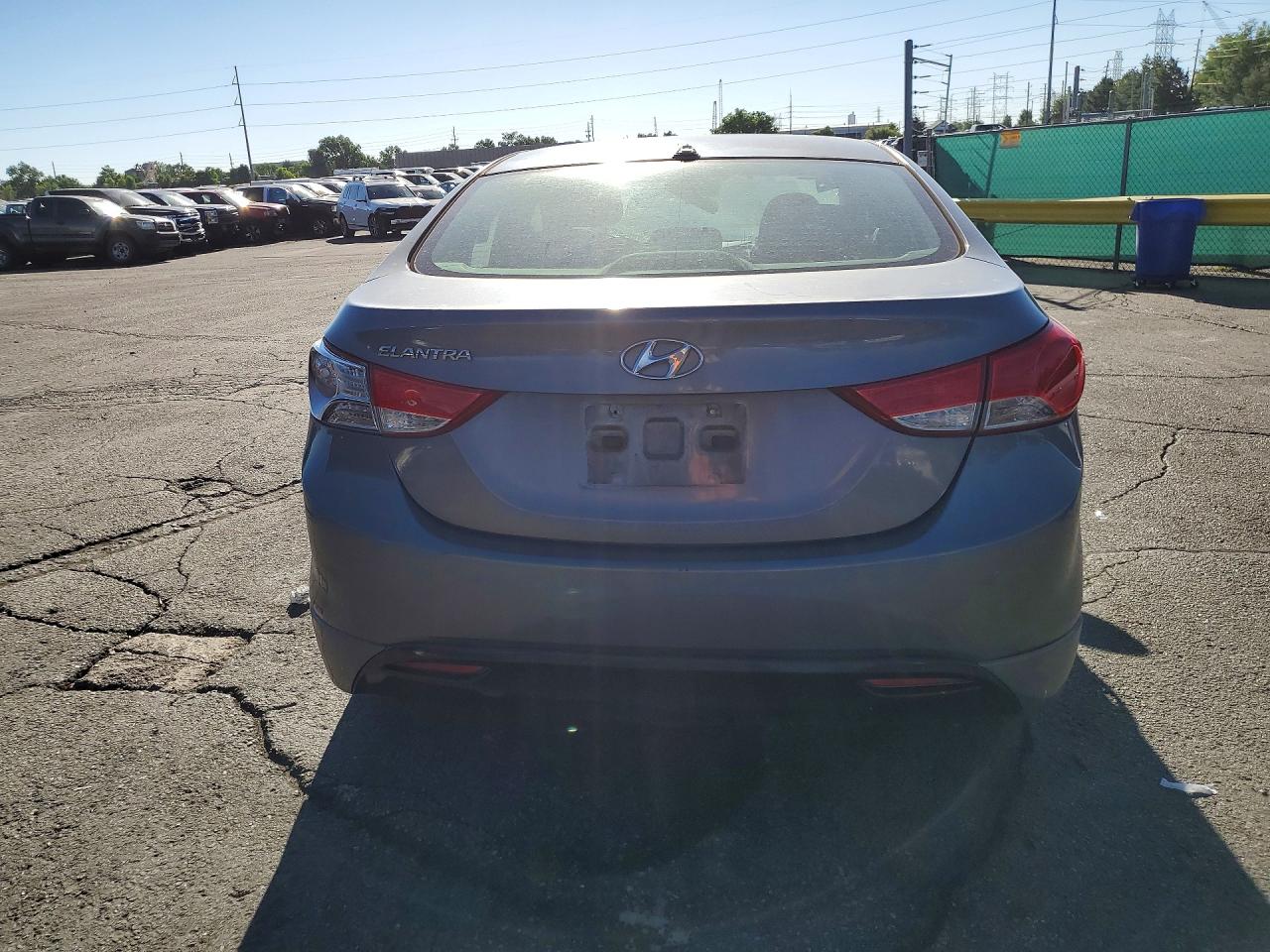 2012 Hyundai Elantra Gls Gray vin: 5NPDH4AE2CH137511