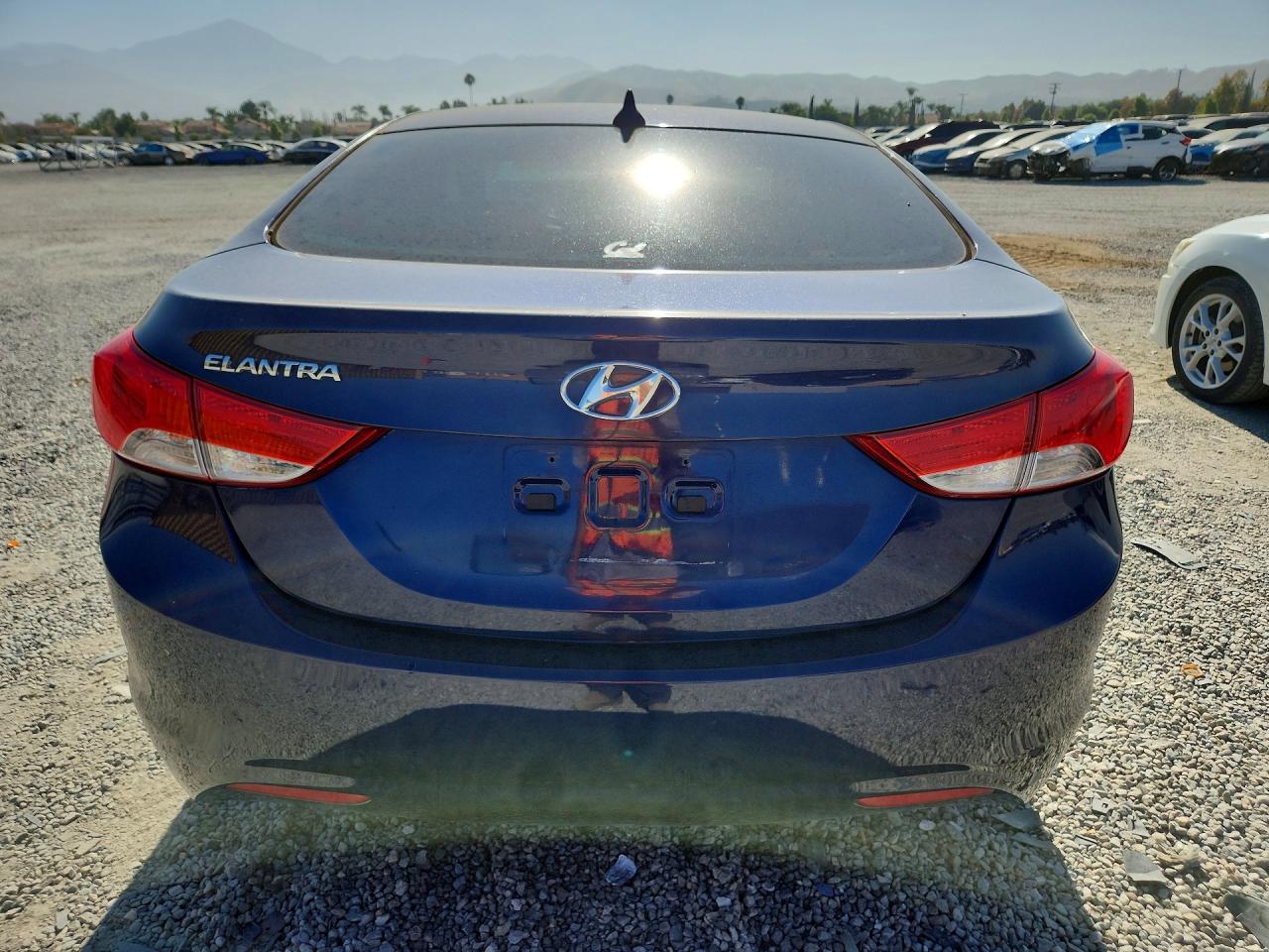 2012 Hyundai Elantra Gls Blue vin: 5NPDH4AE2CH145804