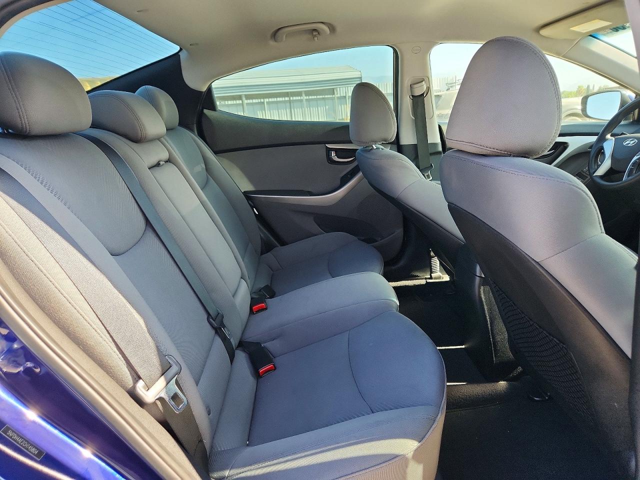 2012 Hyundai Elantra Gls Blue vin: 5NPDH4AE2CH145804
