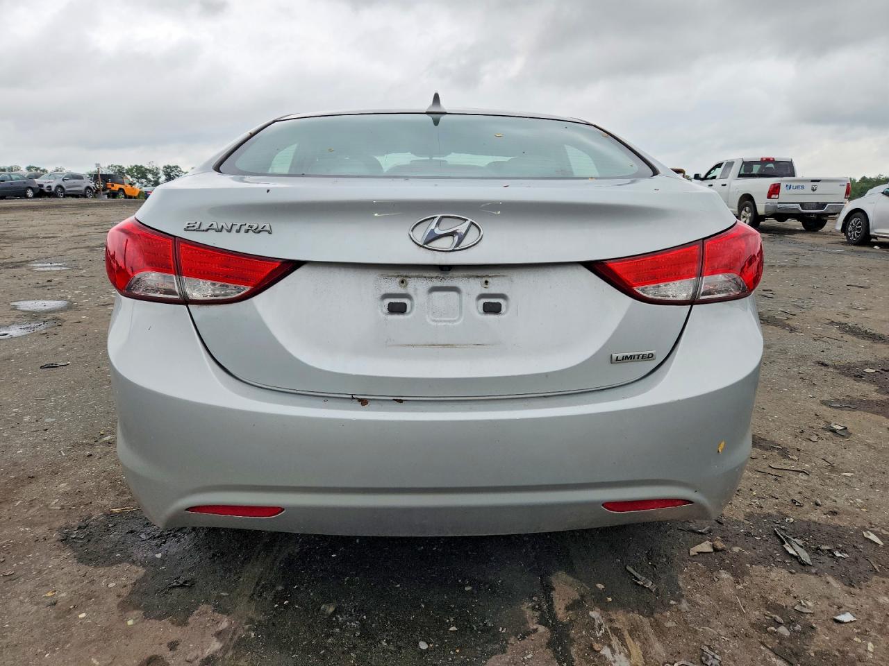 2013 Hyundai Elantra Limited Silver vin: 5NPDH4AE2DH191053