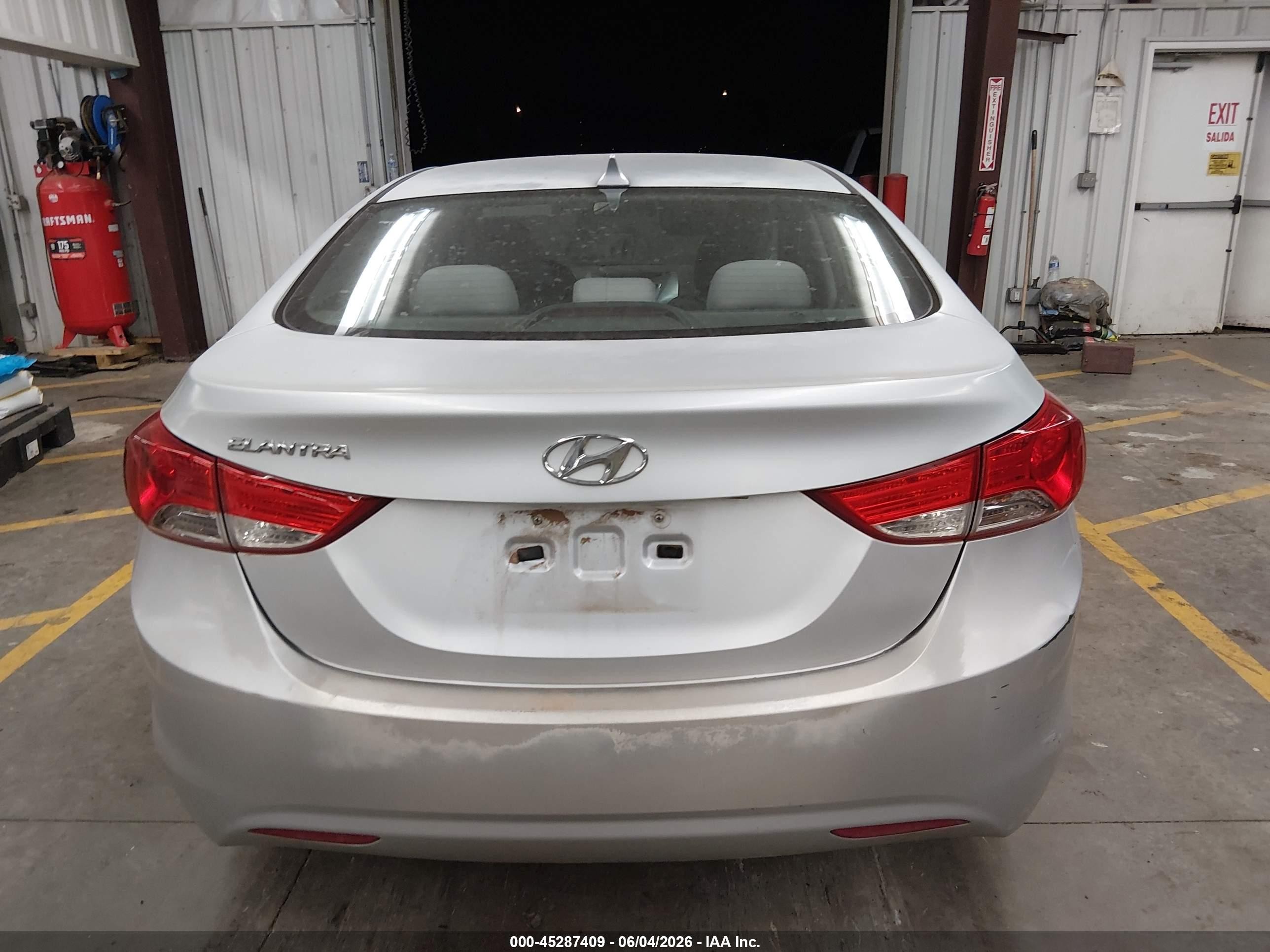 2013 Hyundai Elantra Gls Silver vin: 5NPDH4AE2DH212094