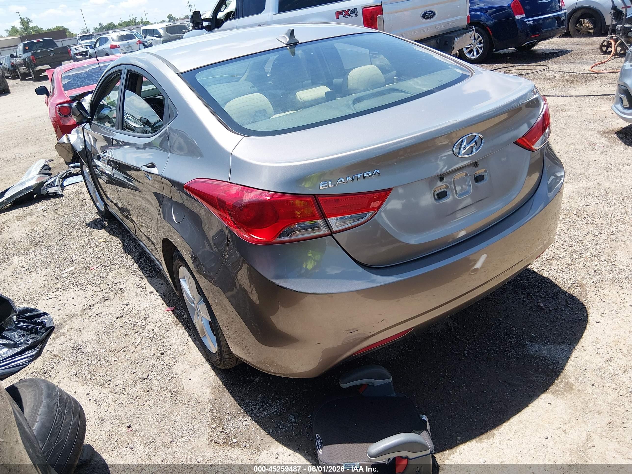 2013 Hyundai Elantra Gls Коричневый vin: 5NPDH4AE2DH213827