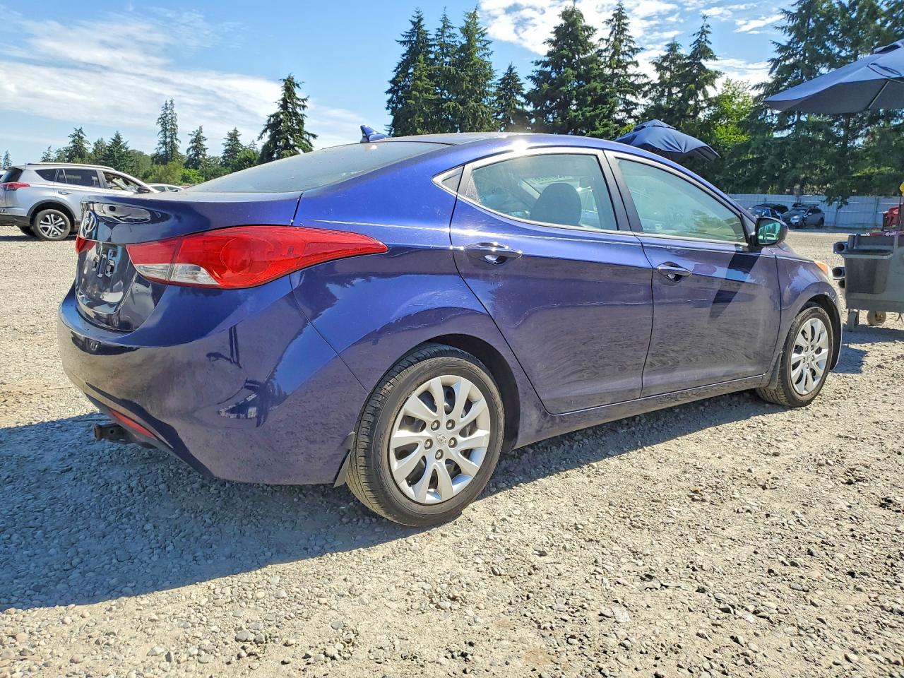 2013 Hyundai Elantra Gls Blue vin: 5NPDH4AE2DH214427