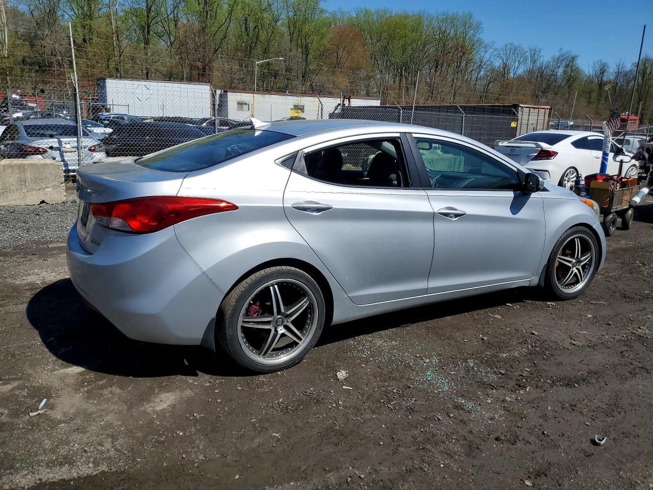 2013 Hyundai Elantra Limited Серебряный vin: 5NPDH4AE2DH215822
