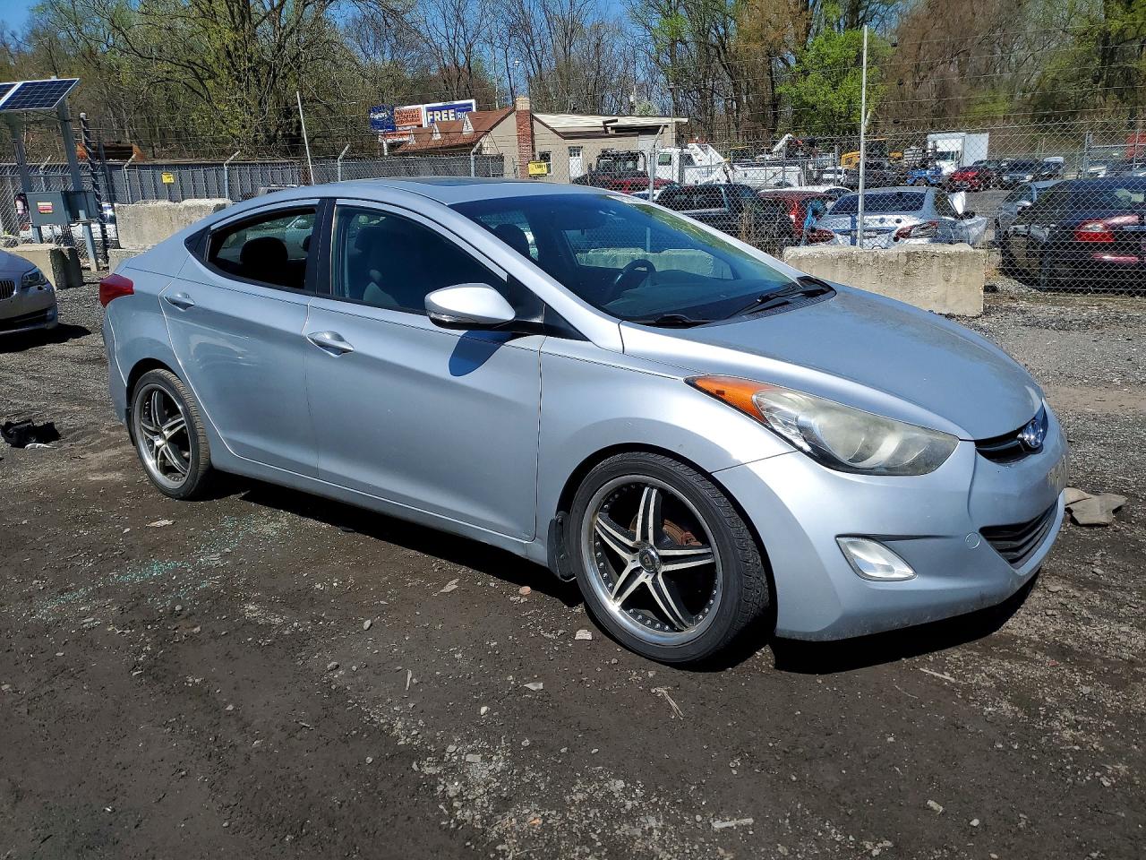 2013 Hyundai Elantra Limited Серебряный vin: 5NPDH4AE2DH215822