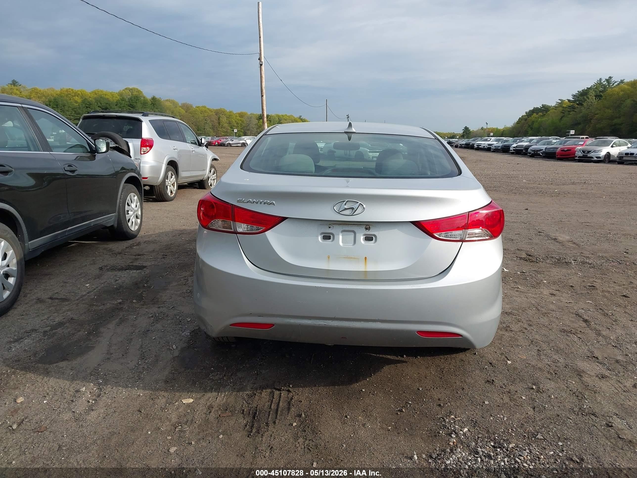 2013 Hyundai Elantra Gls/limited Silver vin: 5NPDH4AE2DH218395