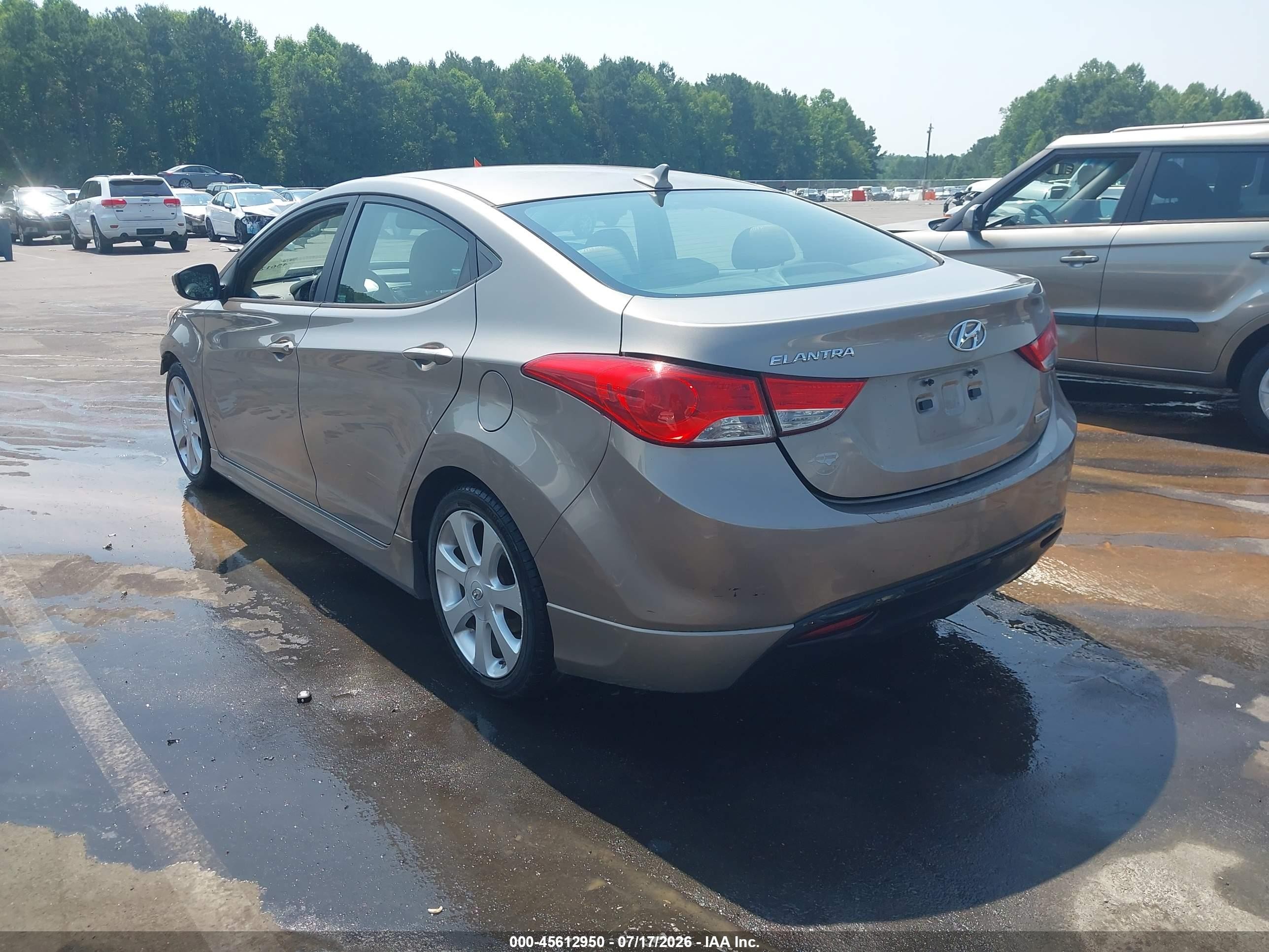 2013 Hyundai Elantra Limited Beige vin: 5NPDH4AE2DH248111