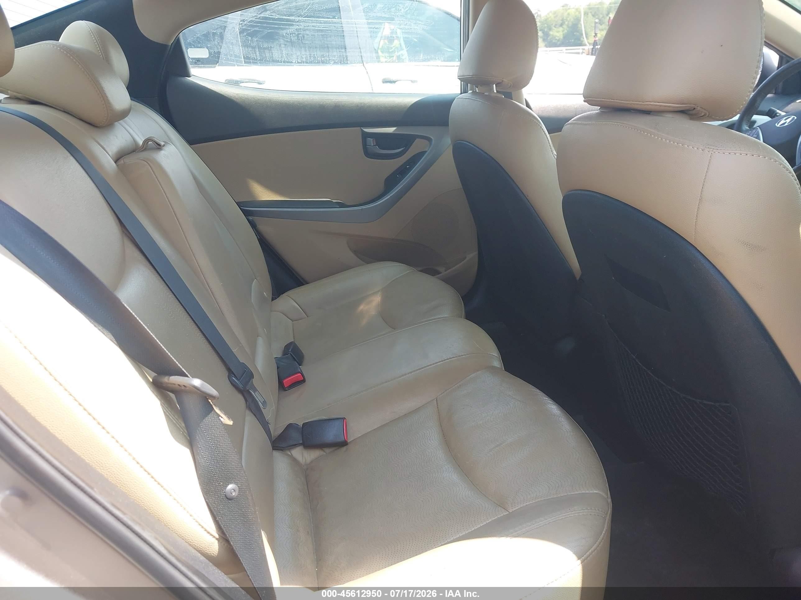2013 Hyundai Elantra Limited Beige vin: 5NPDH4AE2DH248111