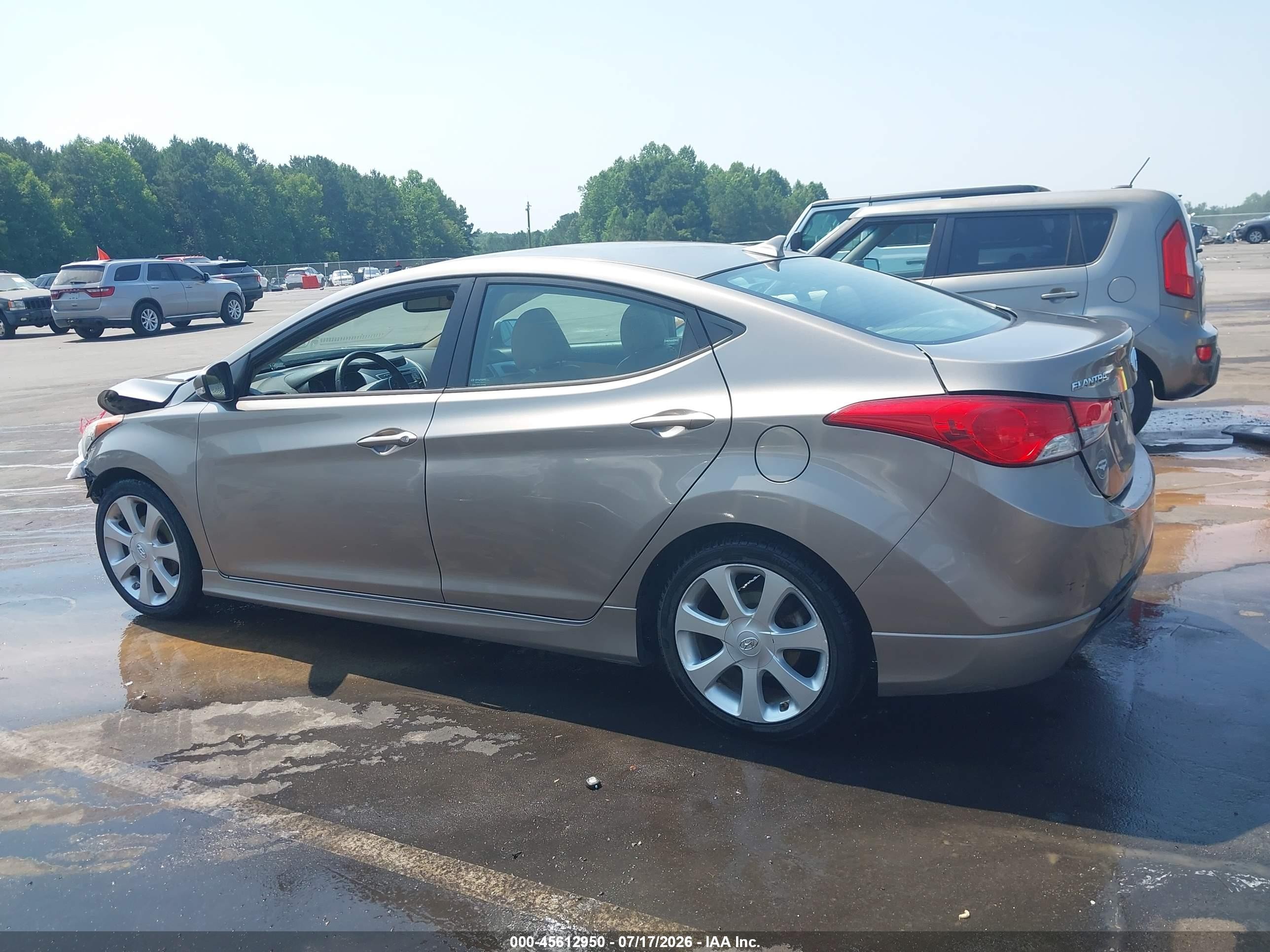 2013 Hyundai Elantra Limited Beige vin: 5NPDH4AE2DH248111