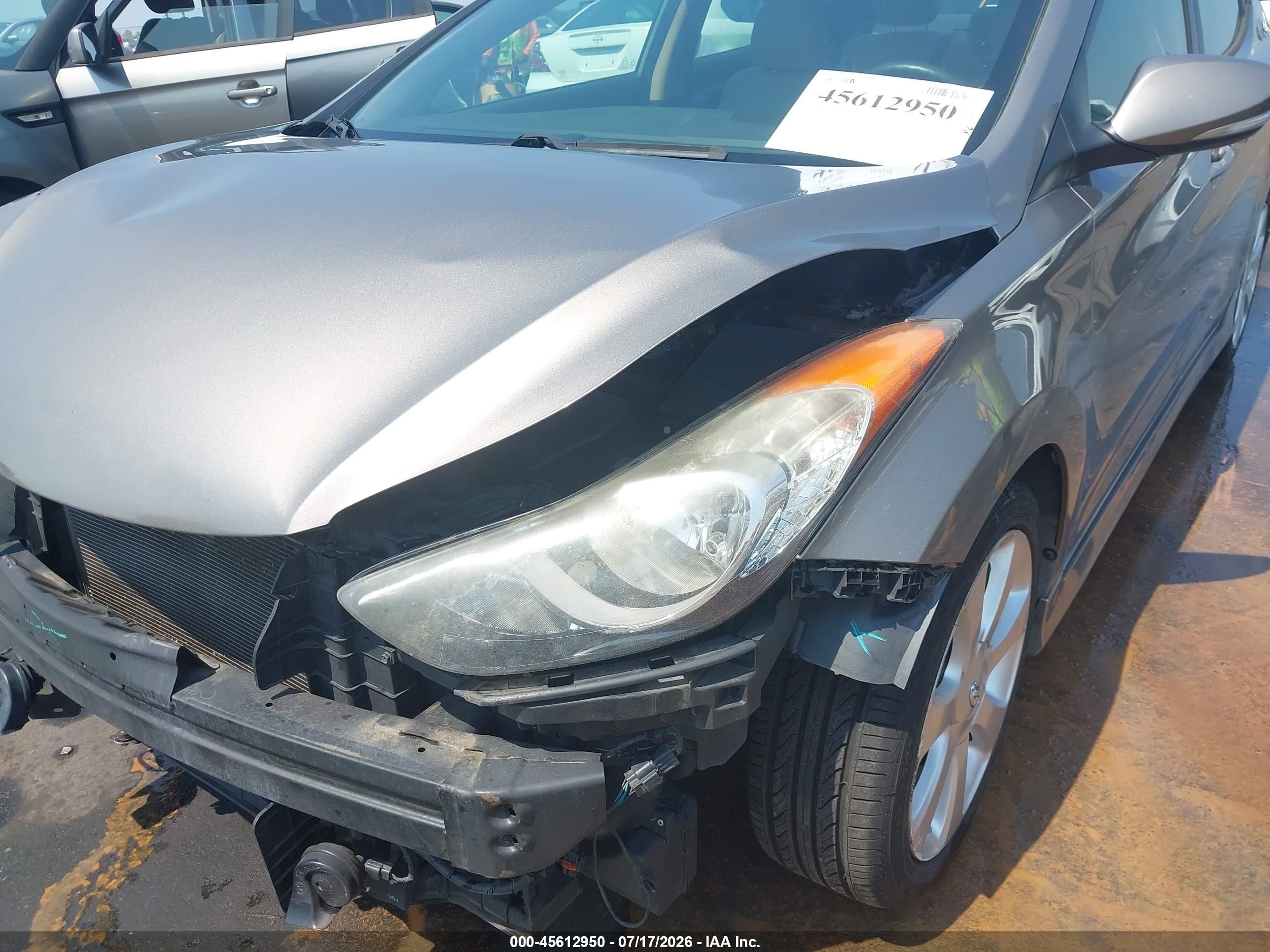 2013 Hyundai Elantra Limited Beige vin: 5NPDH4AE2DH248111