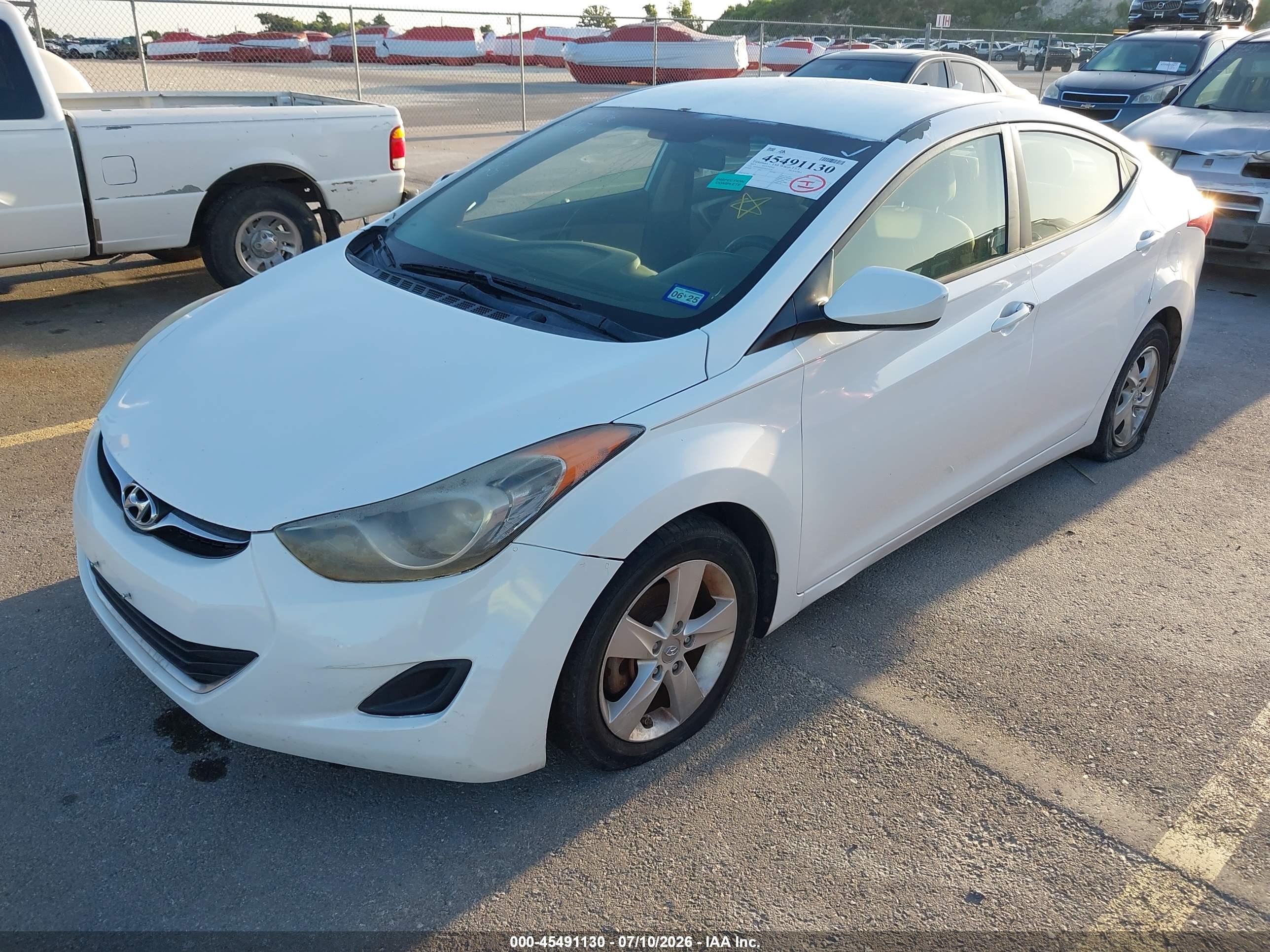 2013 Hyundai Elantra Gls White vin: 5NPDH4AE2DH249176
